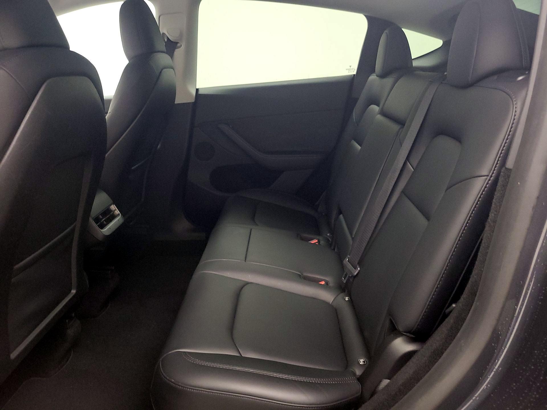 Thumbnail: 2023 Tesla Model Y - 18