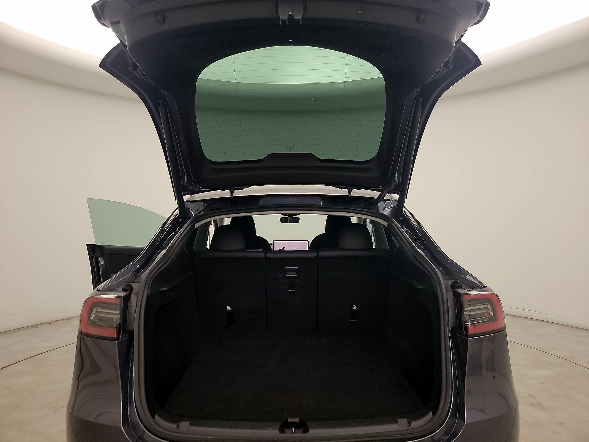 Thumbnail: 2023 Tesla Model Y - 19