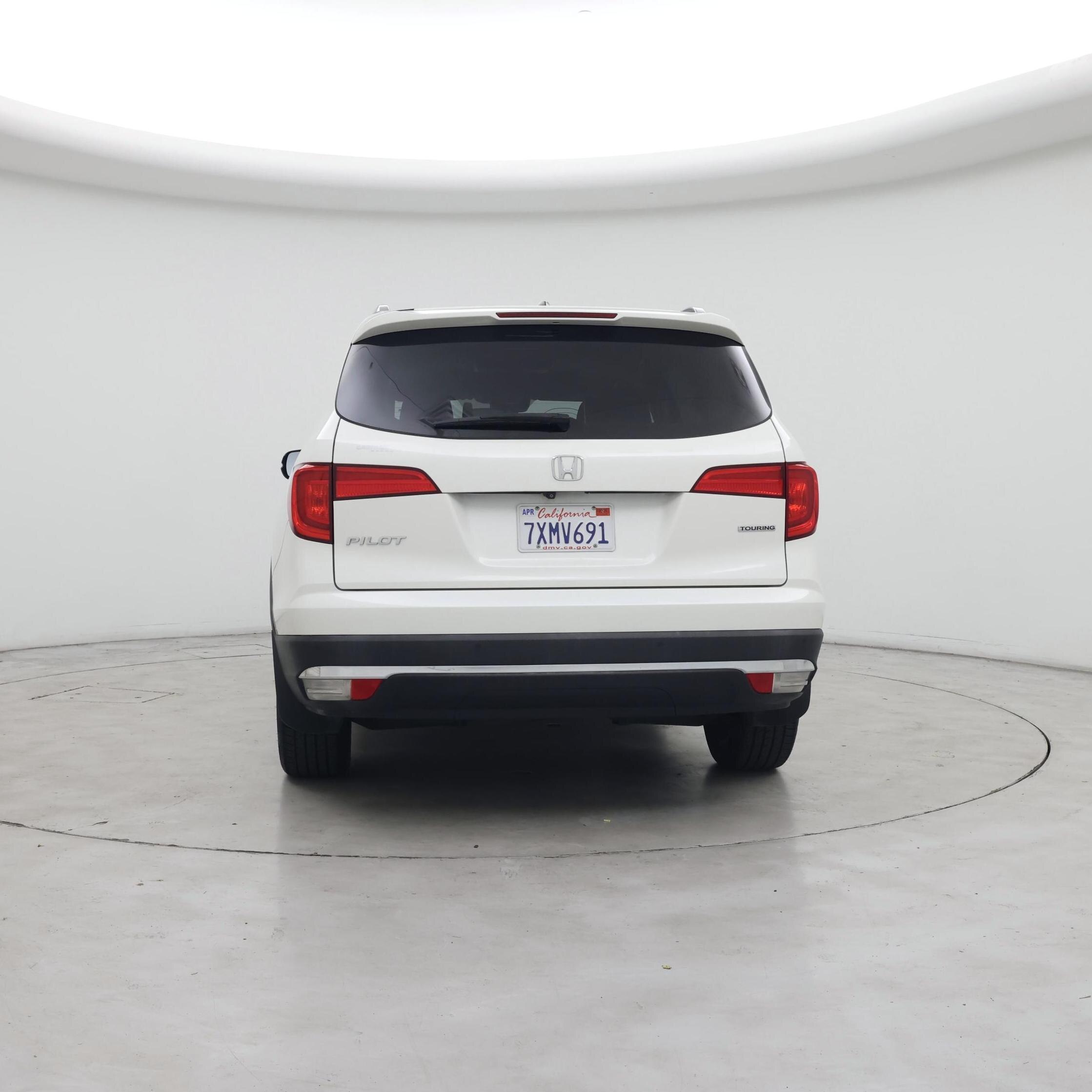 Thumbnail: 2017 Honda Pilot - 6