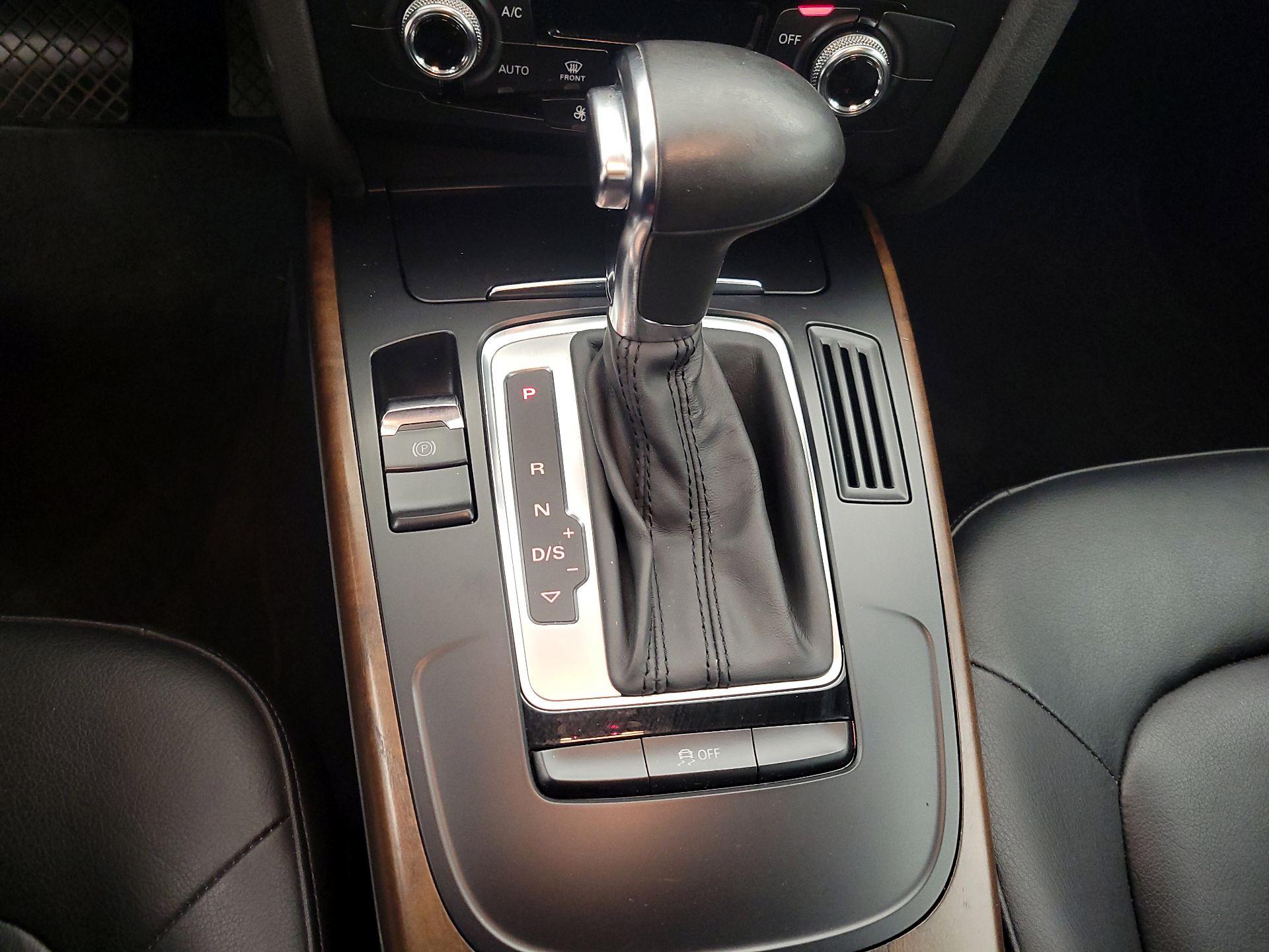 Thumbnail: 2015 Audi A4 - 16