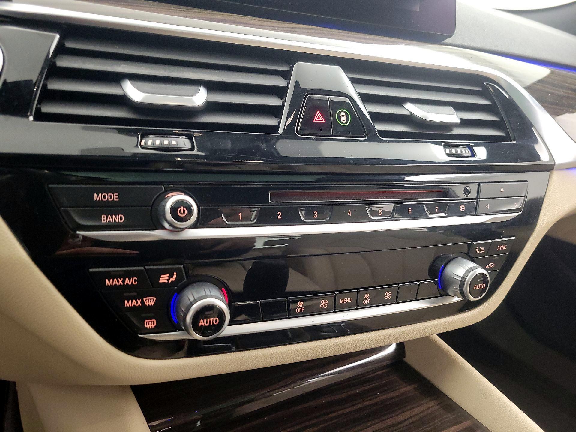 Thumbnail: 2019 BMW 5 Series - 17