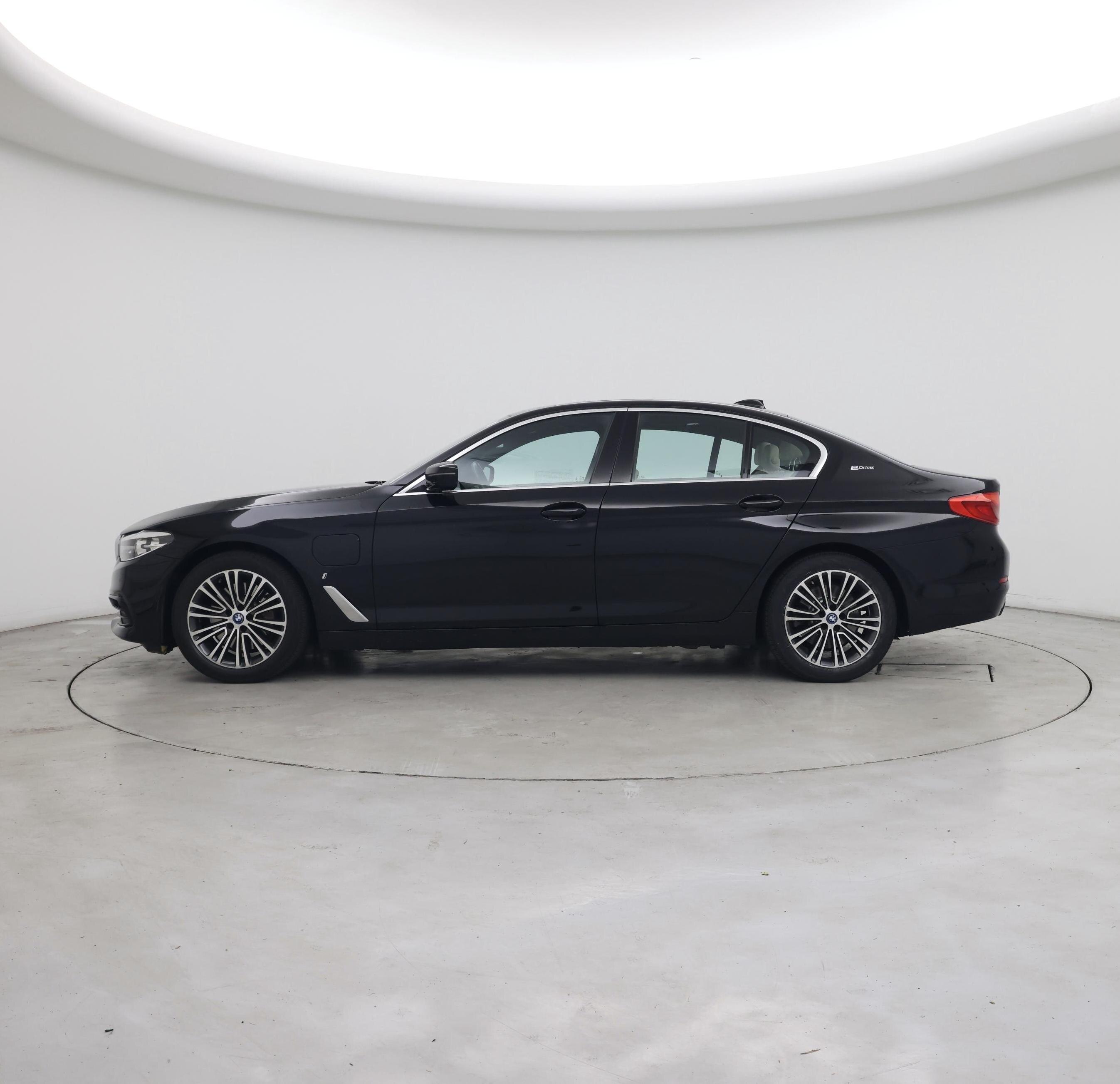 Thumbnail: 2019 BMW 5 Series - 3