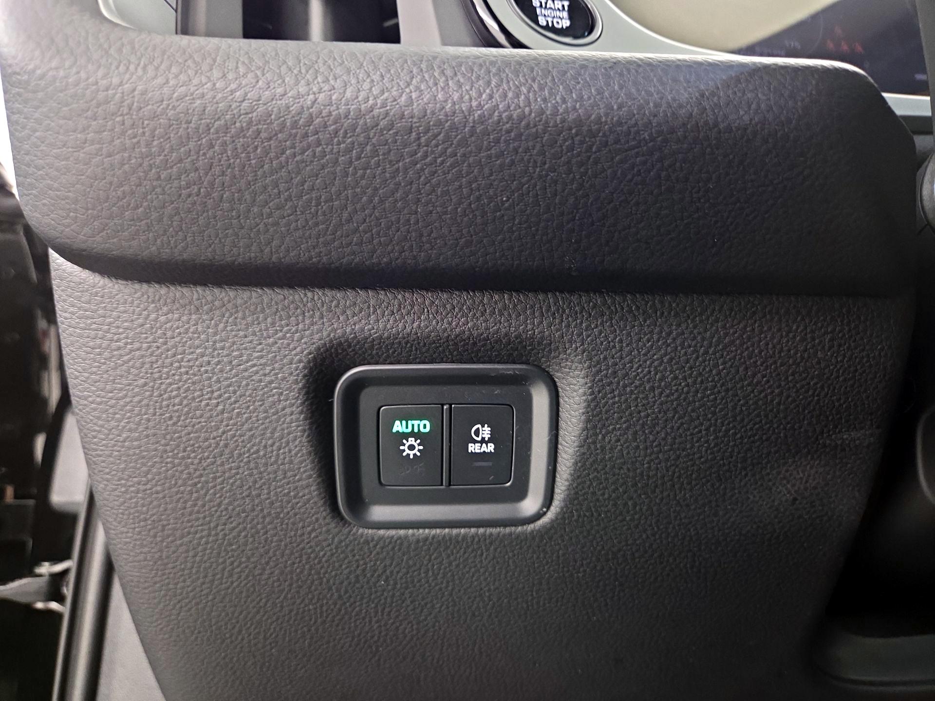 Thumbnail: 2025 Porsche Cayenne - 13