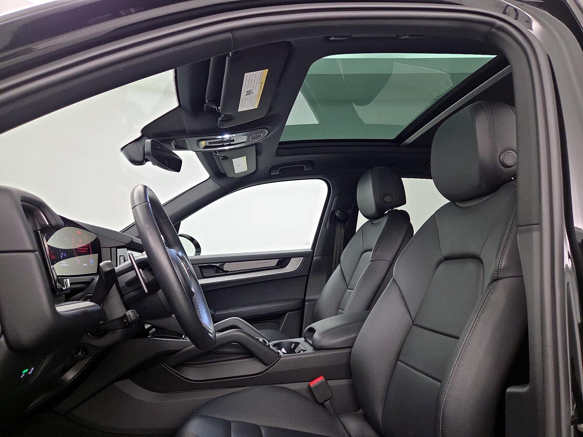 Thumbnail: 2025 Porsche Cayenne - 20