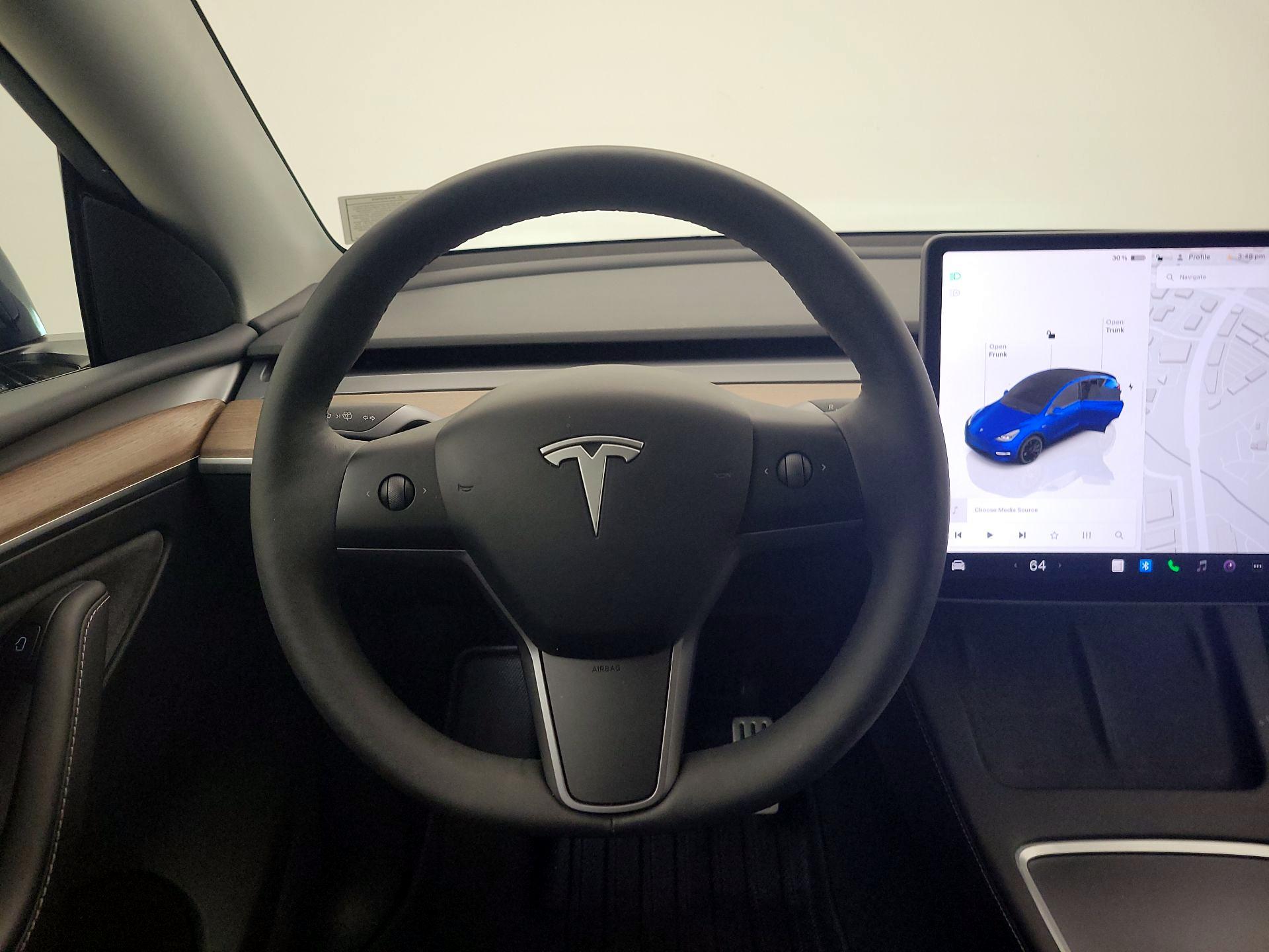 Thumbnail: 2023 Tesla Model Y - 10