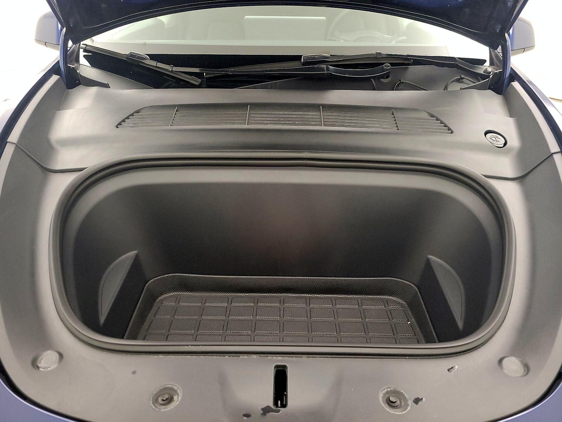 Thumbnail: 2023 Tesla Model Y - 20