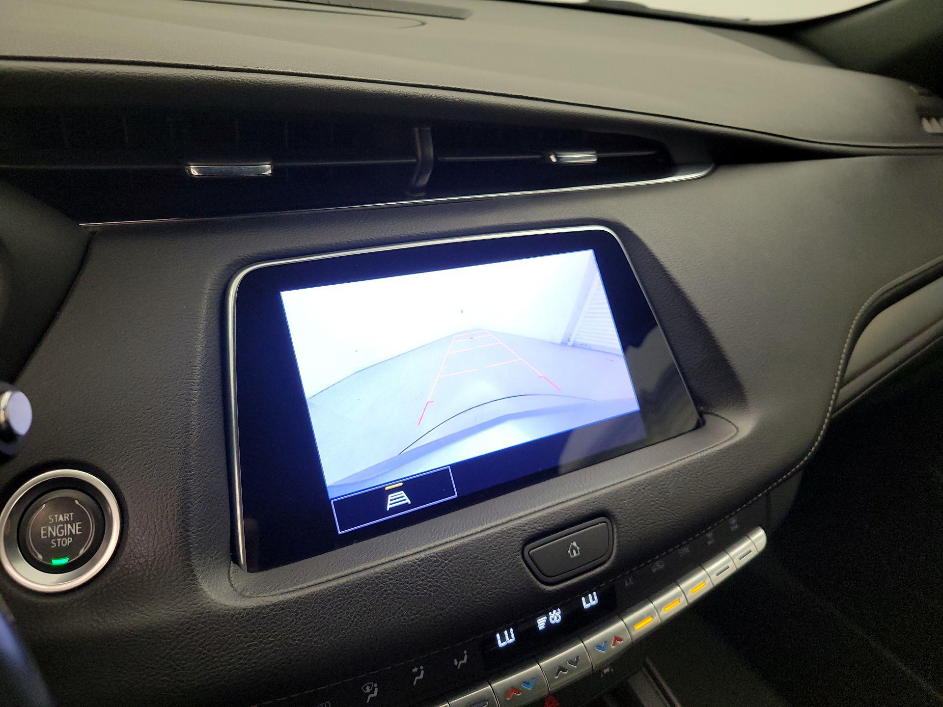 Thumbnail: 2023 Cadillac XT4 - 14