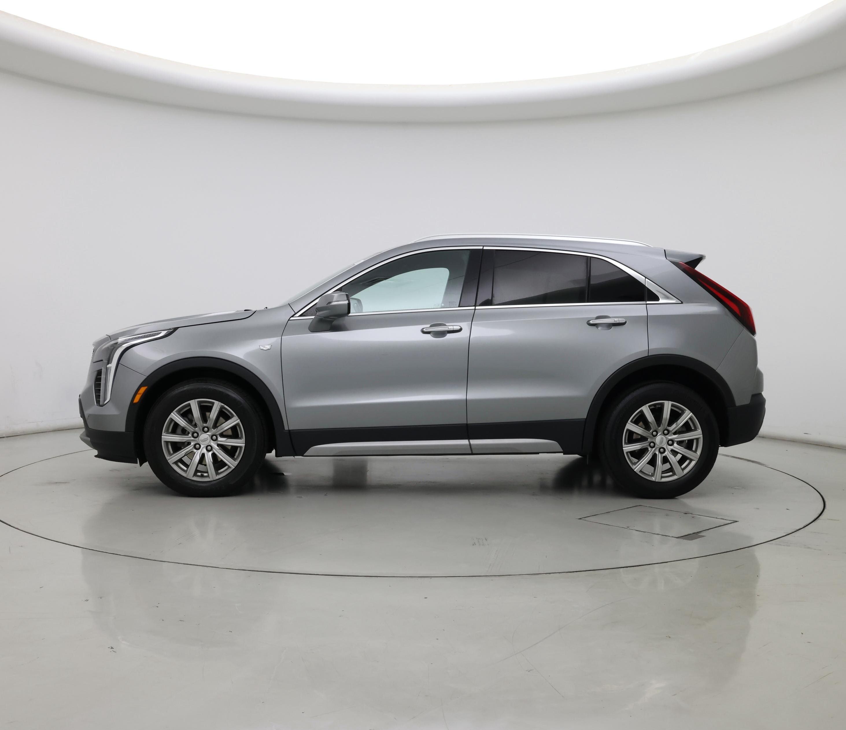 Thumbnail: 2023 Cadillac XT4 - 3