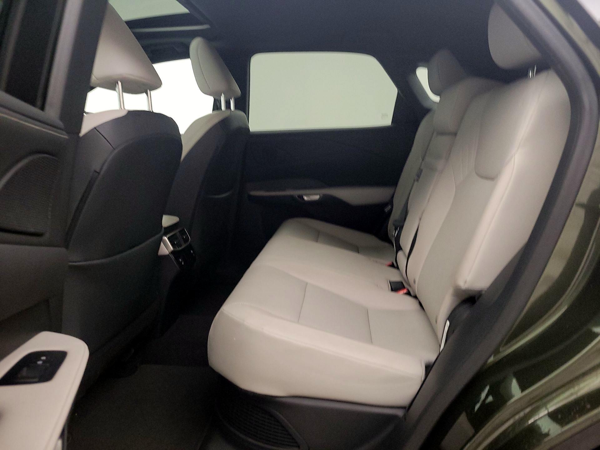 Thumbnail: 2023 Lexus RX - 20