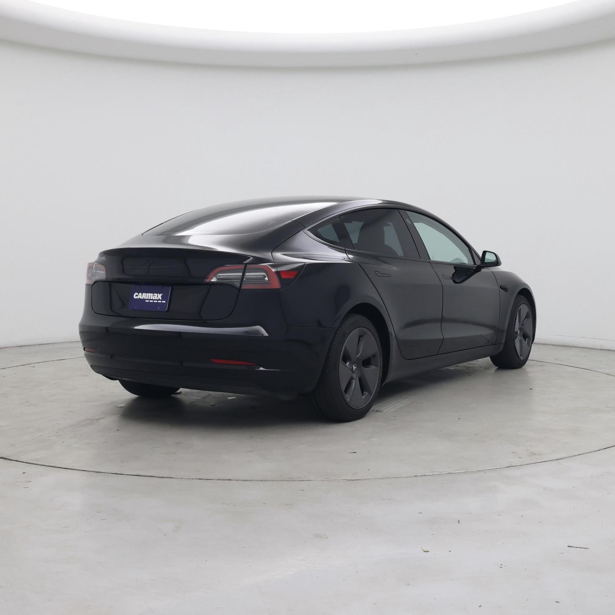 Thumbnail: 2023 Tesla Model 3 - 8