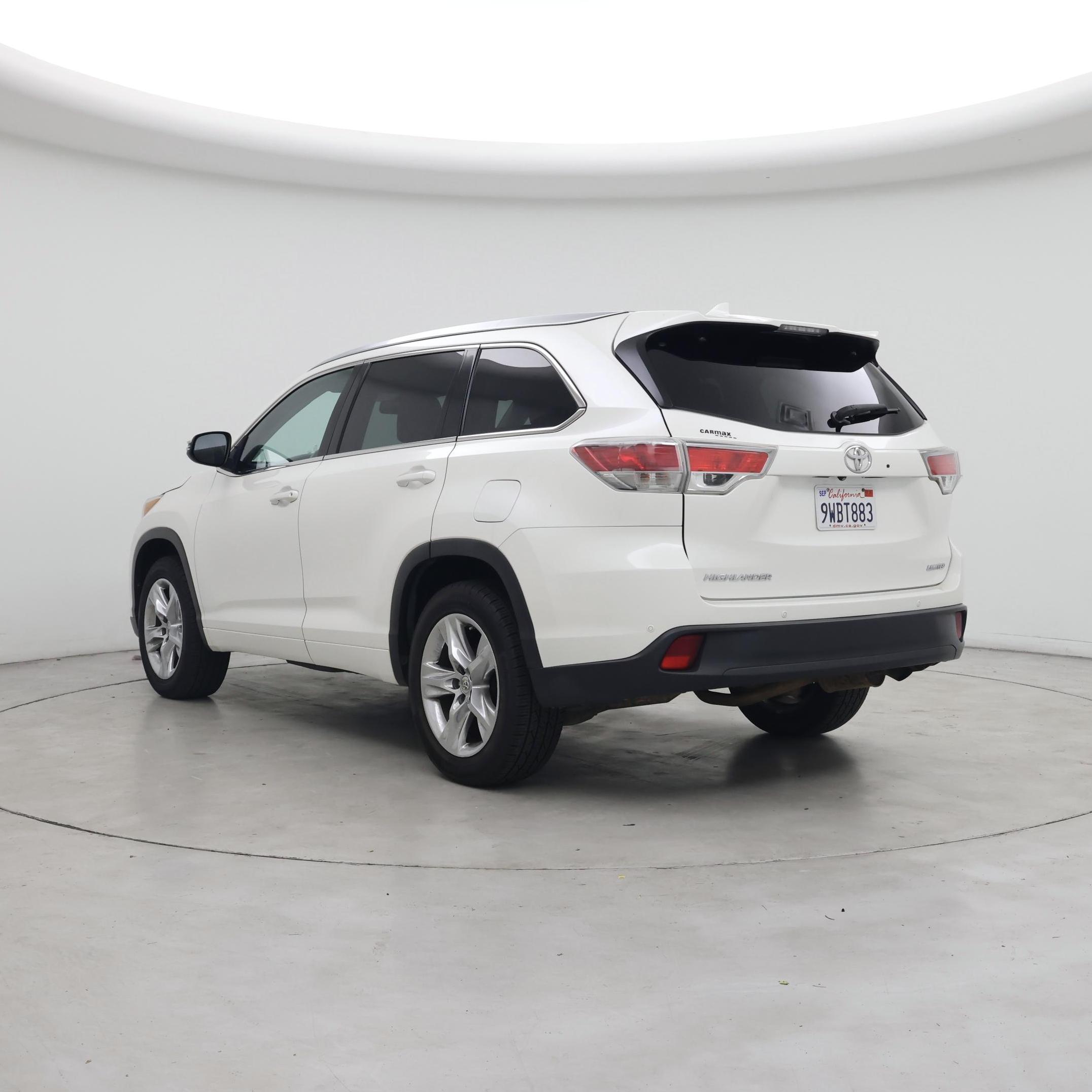 Thumbnail: 2015 Toyota Highlander - 2