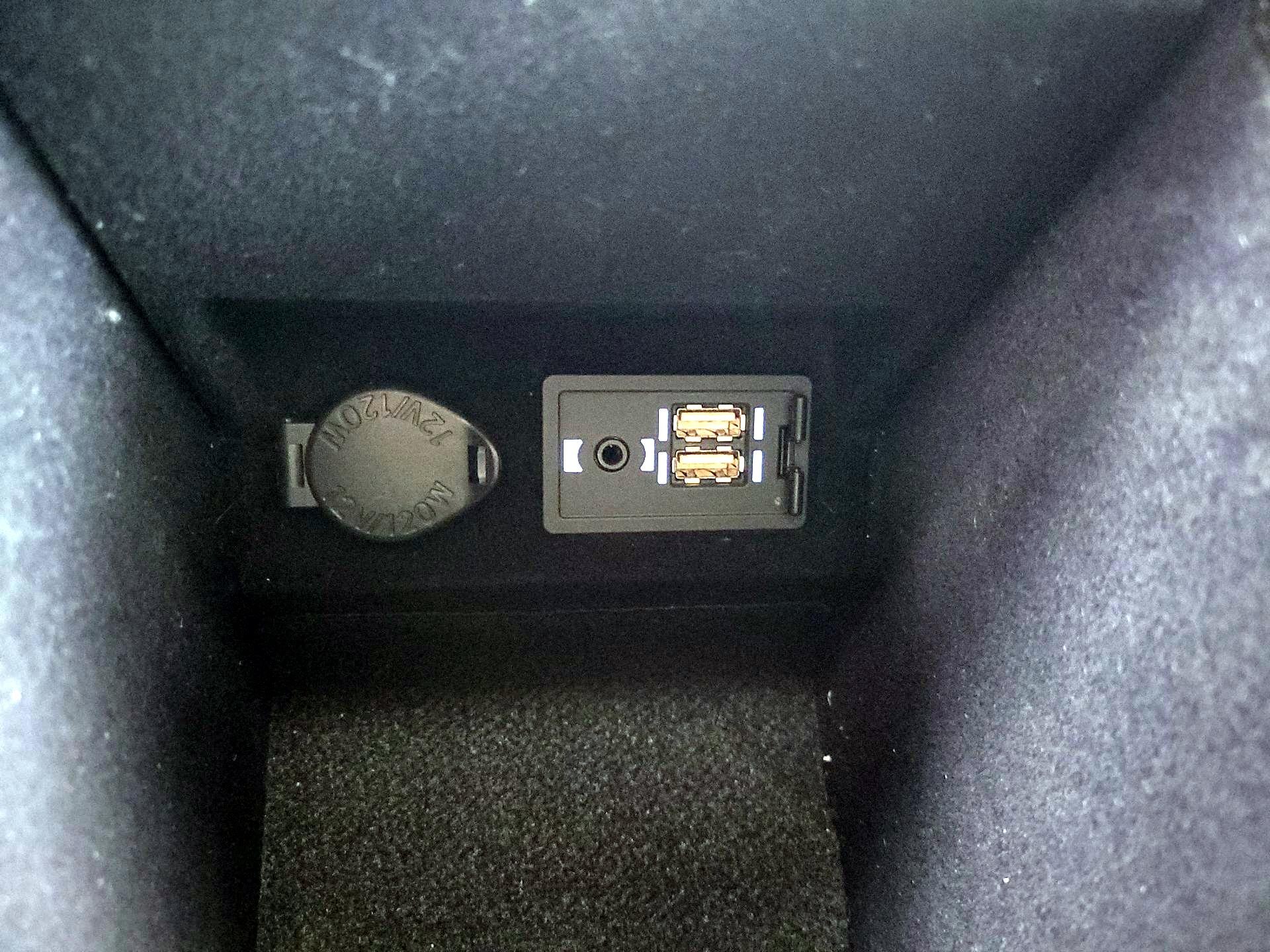 Thumbnail: 2018 Lexus ES - 19