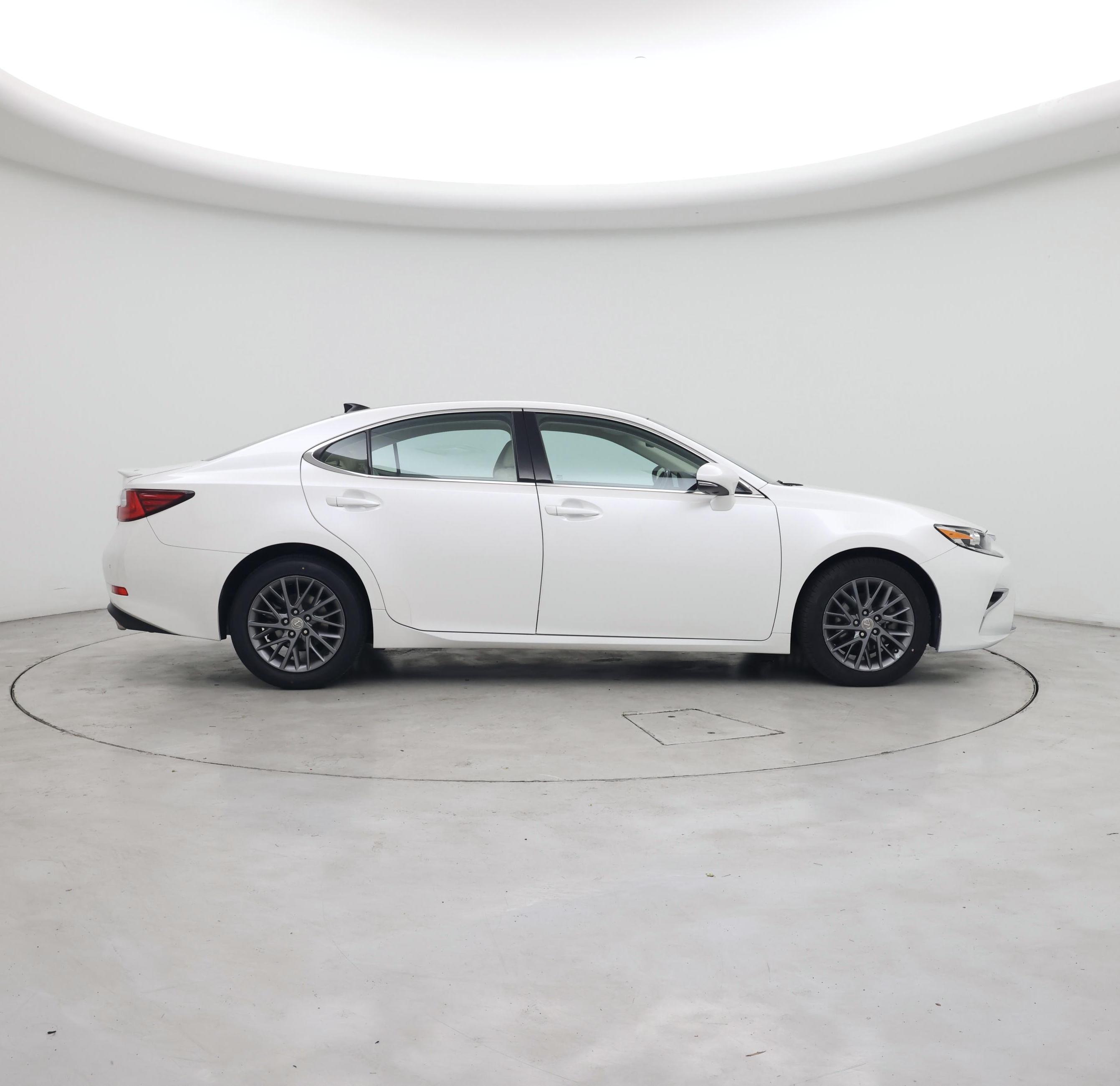 Thumbnail: 2018 Lexus ES - 7