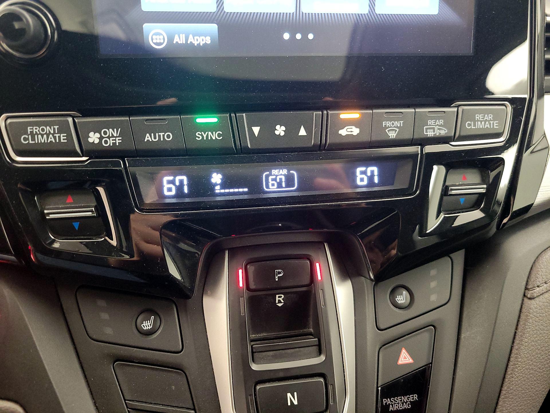 Thumbnail: 2019 Honda Odyssey - 16