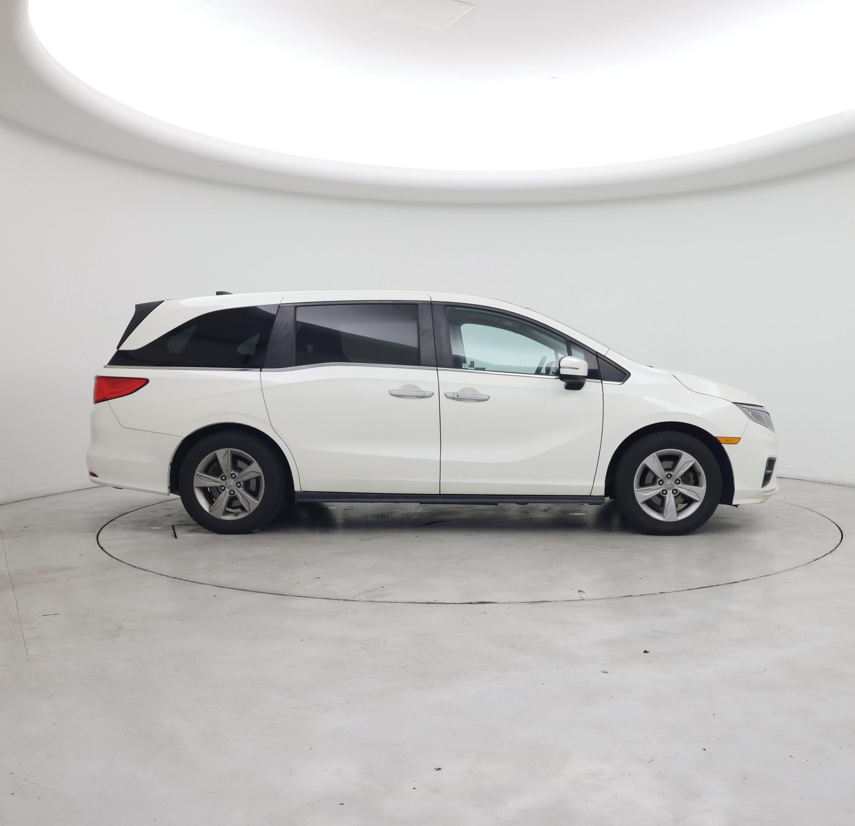 Thumbnail: 2019 Honda Odyssey - 7