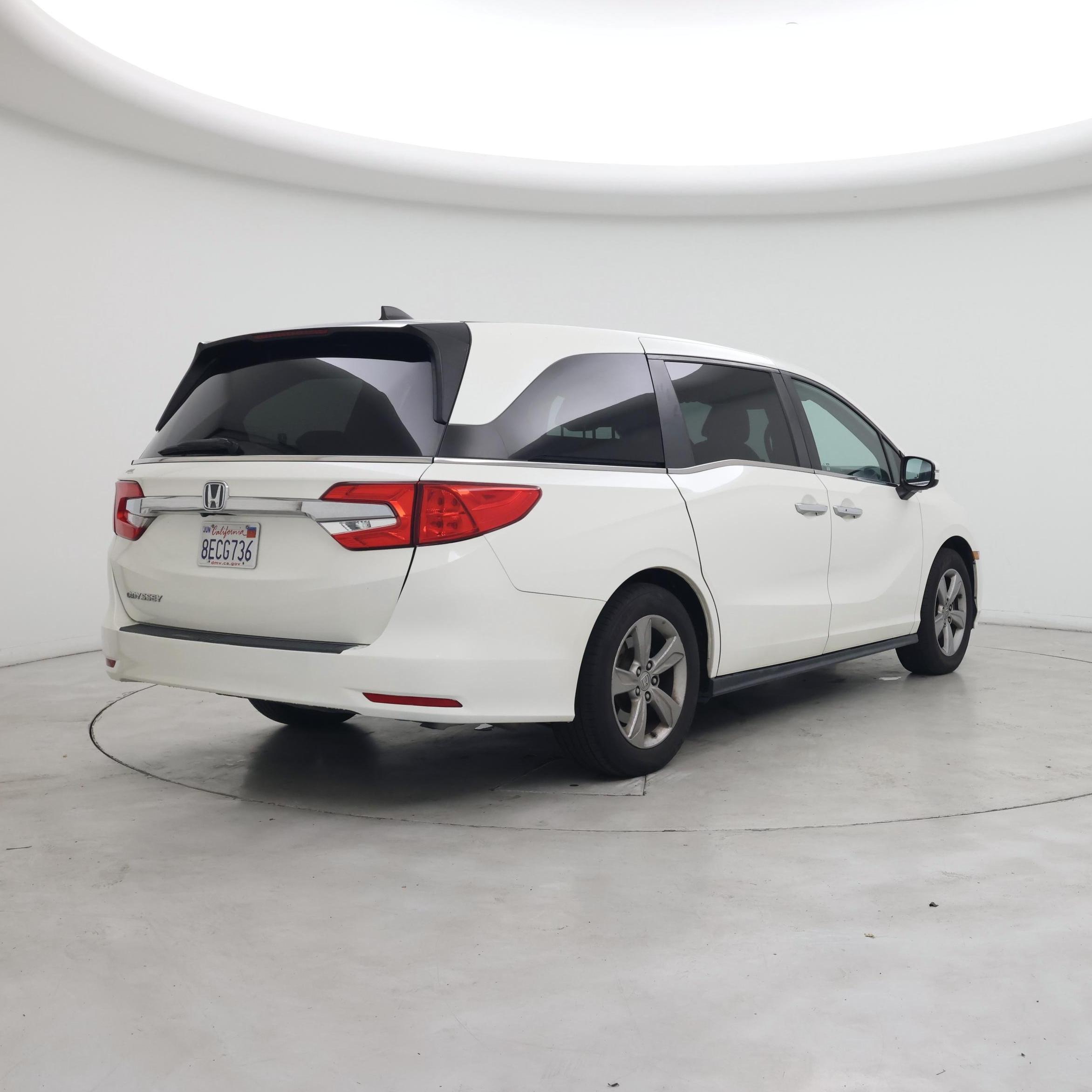 Thumbnail: 2019 Honda Odyssey - 8