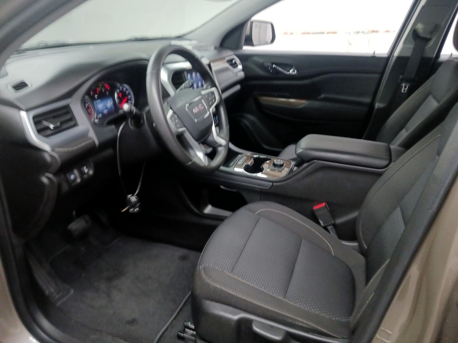 2023 GMC Acadia SLE - Photo 12