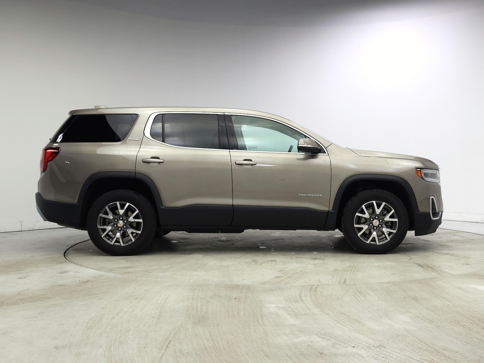 2023 GMC Acadia SLE - Photo 8