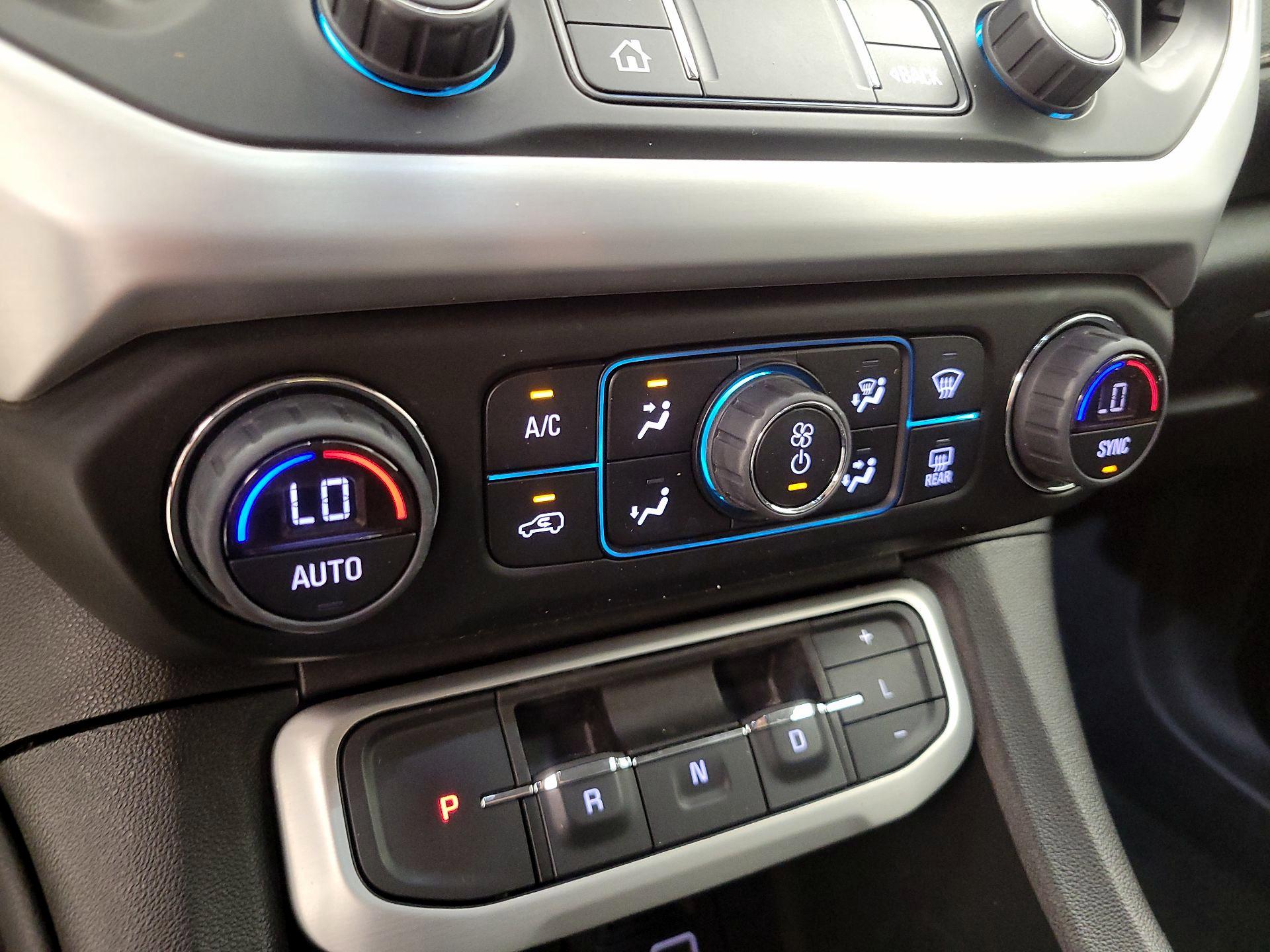 Thumbnail: 2023 GMC Acadia - 16