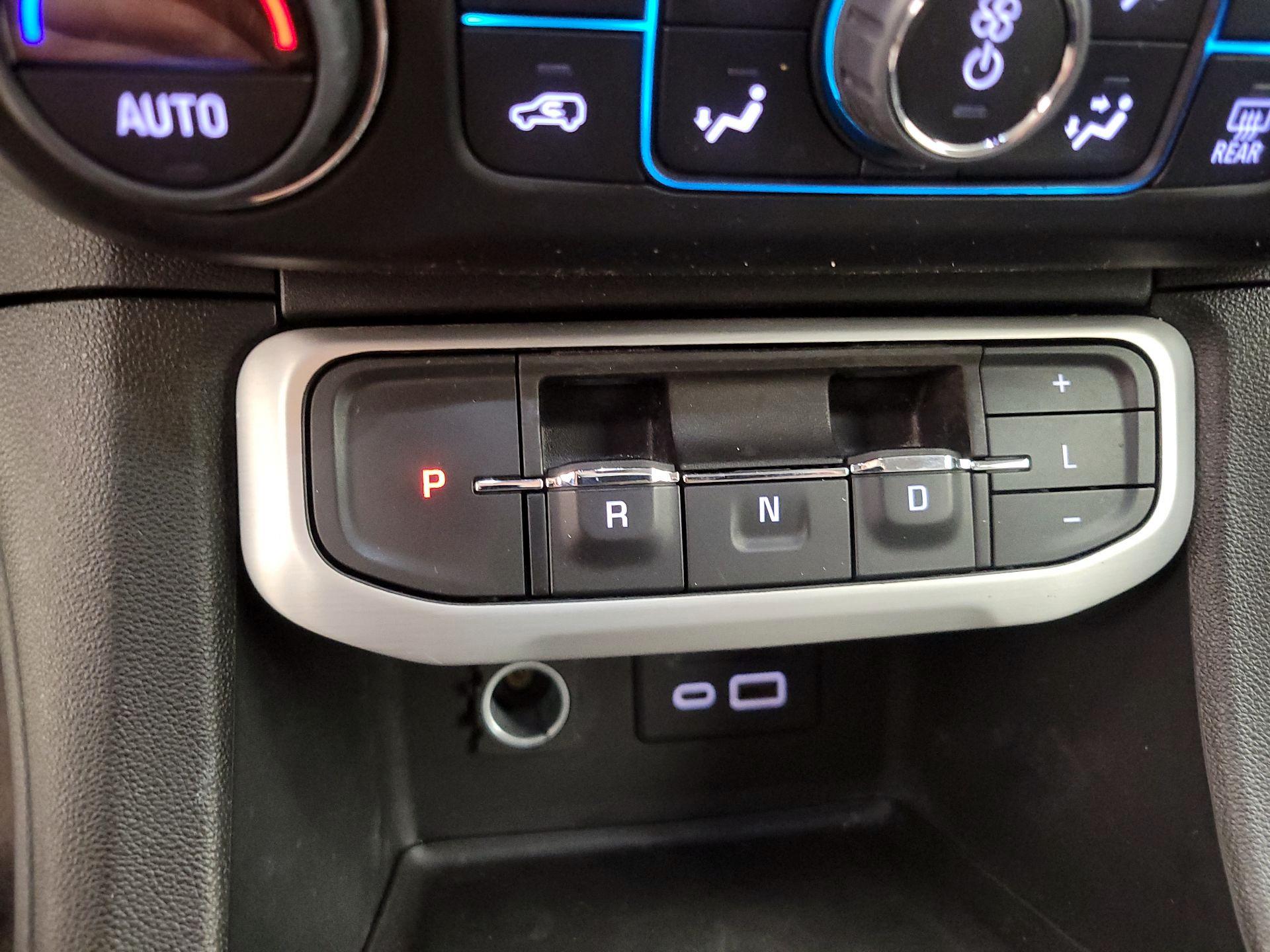 Thumbnail: 2023 GMC Acadia - 17