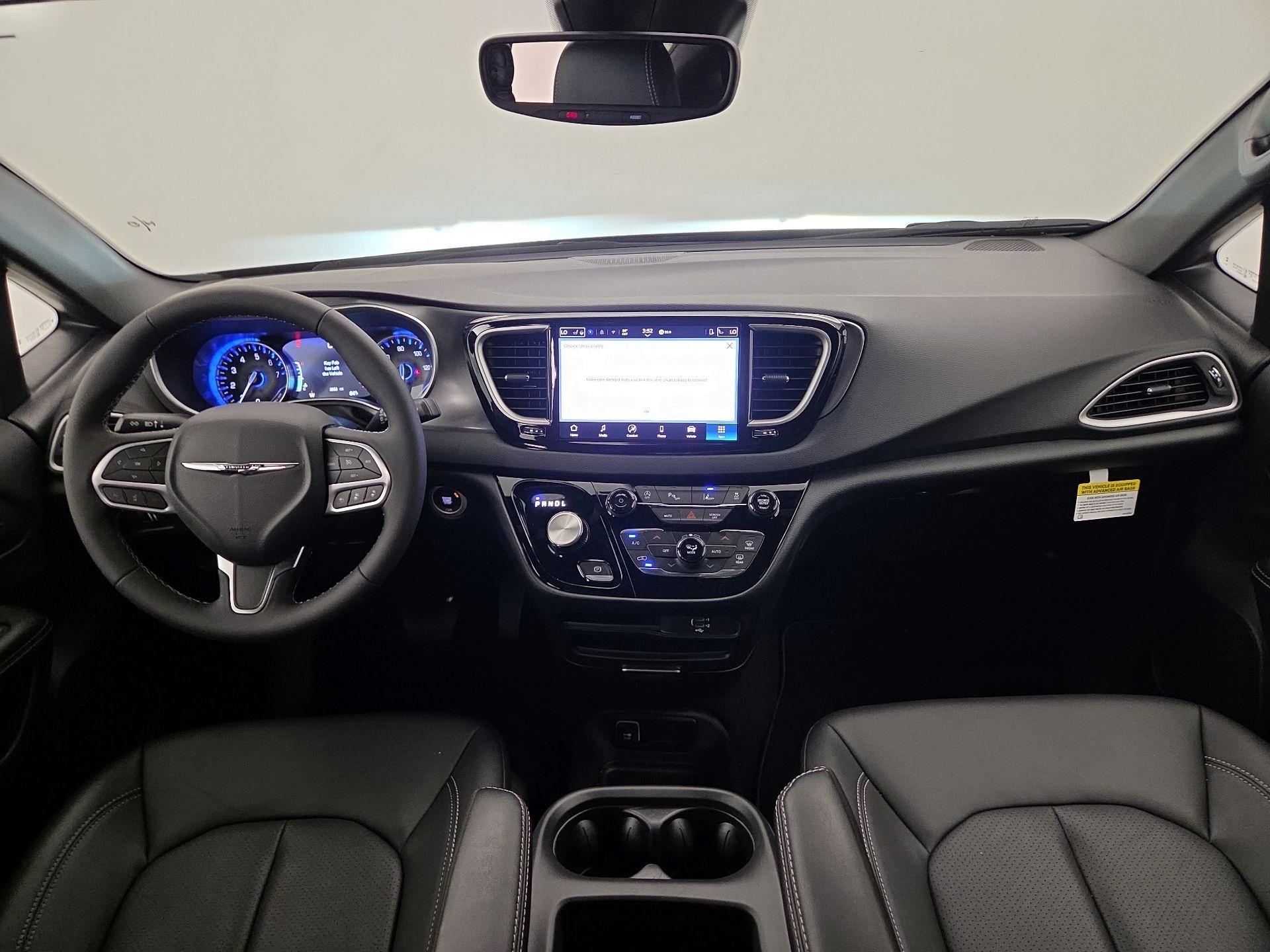 Thumbnail: 2026 Chrysler Pacifica - 9