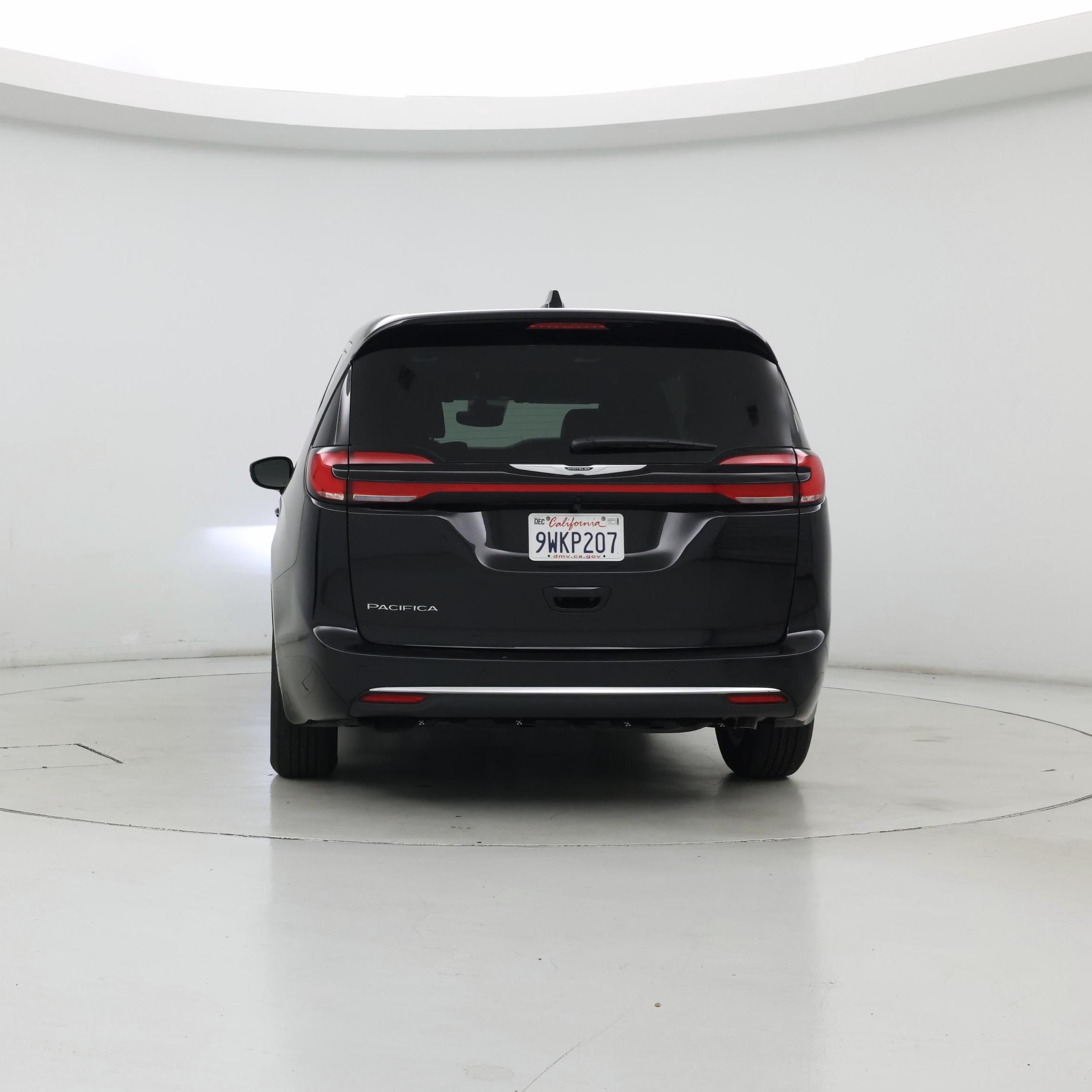 Thumbnail: 2026 Chrysler Pacifica - 6