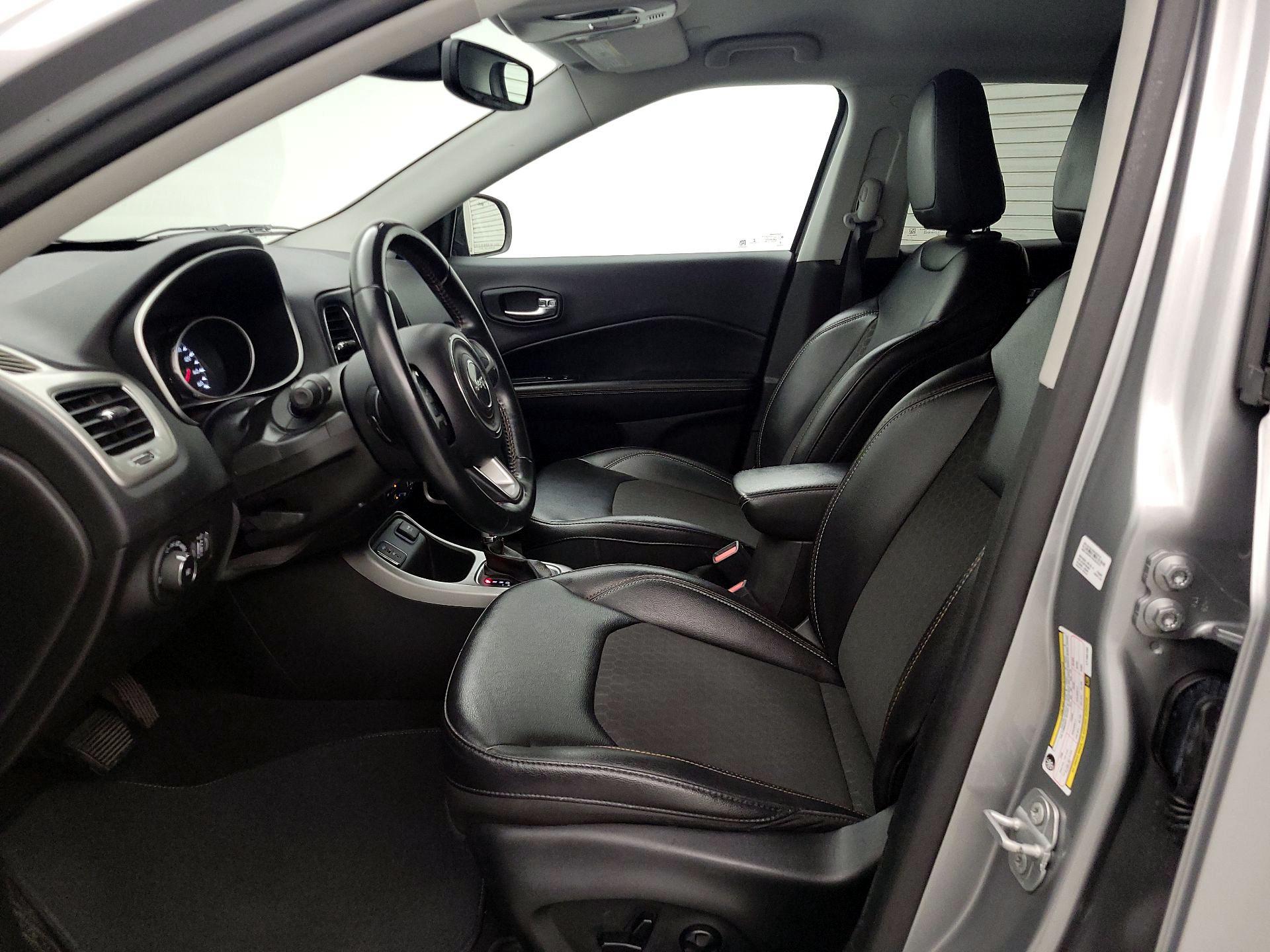 Thumbnail: 2020 Jeep Compass - 11