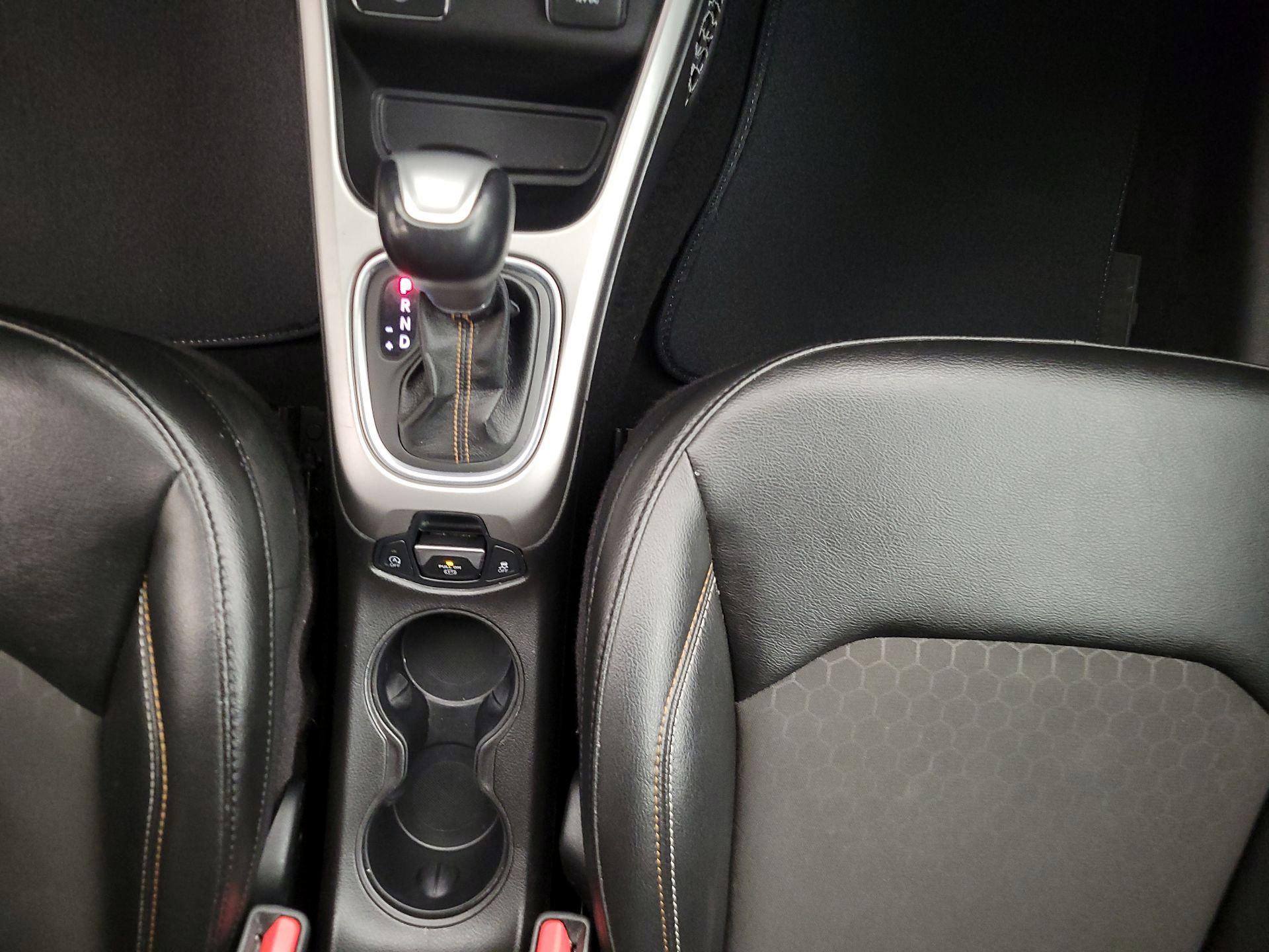 Thumbnail: 2020 Jeep Compass - 17