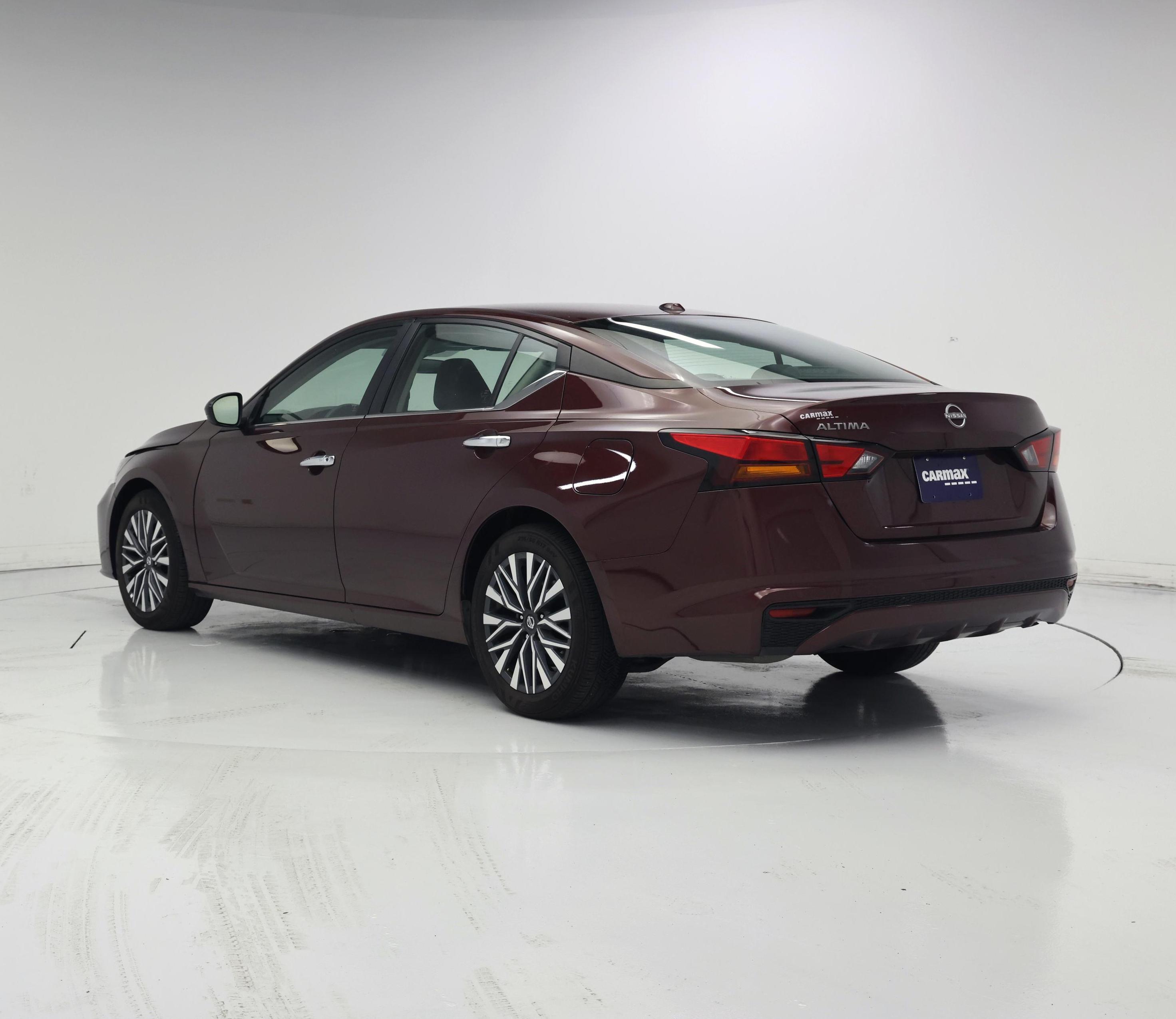 Thumbnail: 2025 Nissan Altima - 2