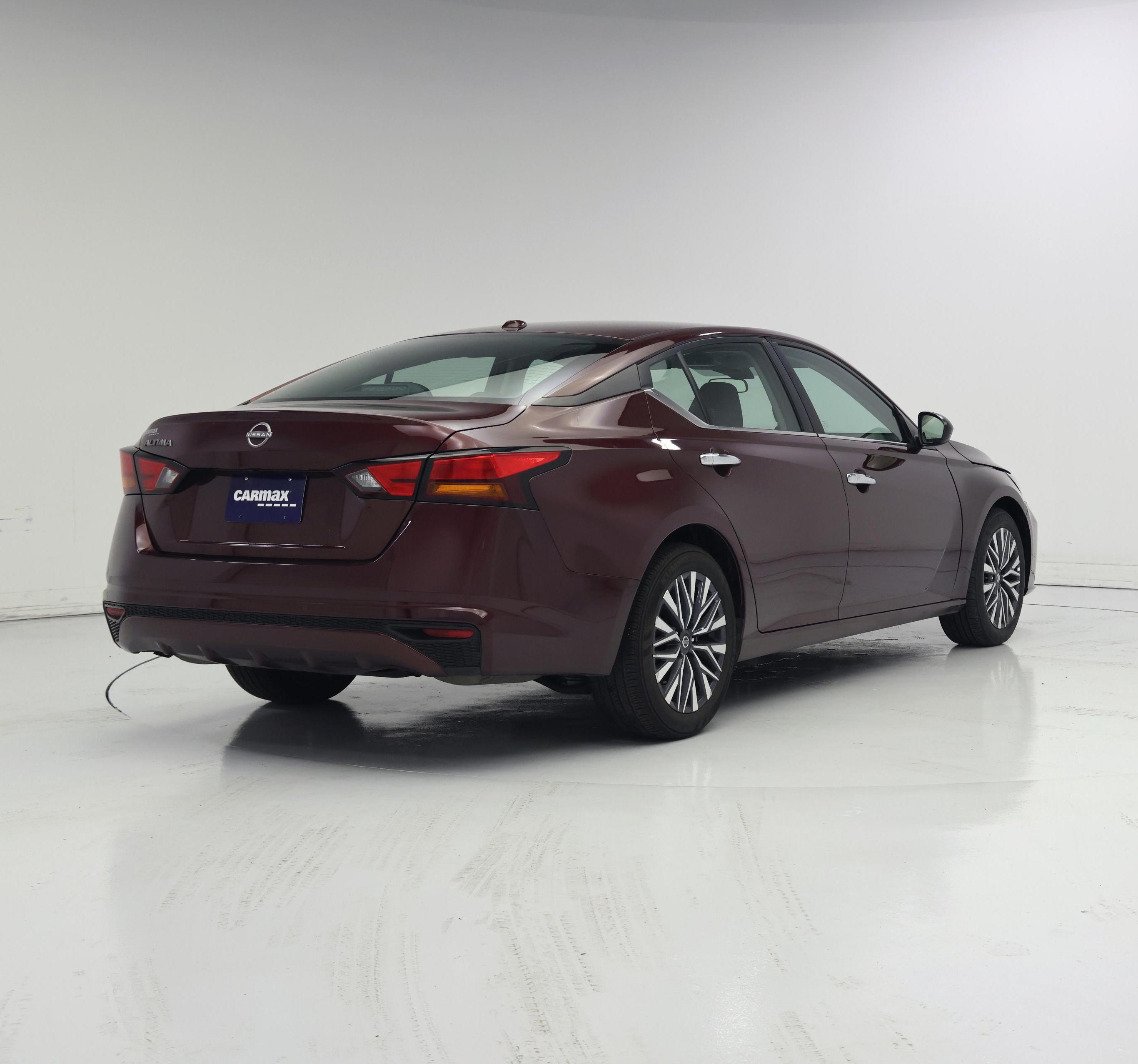 Thumbnail: 2025 Nissan Altima - 8
