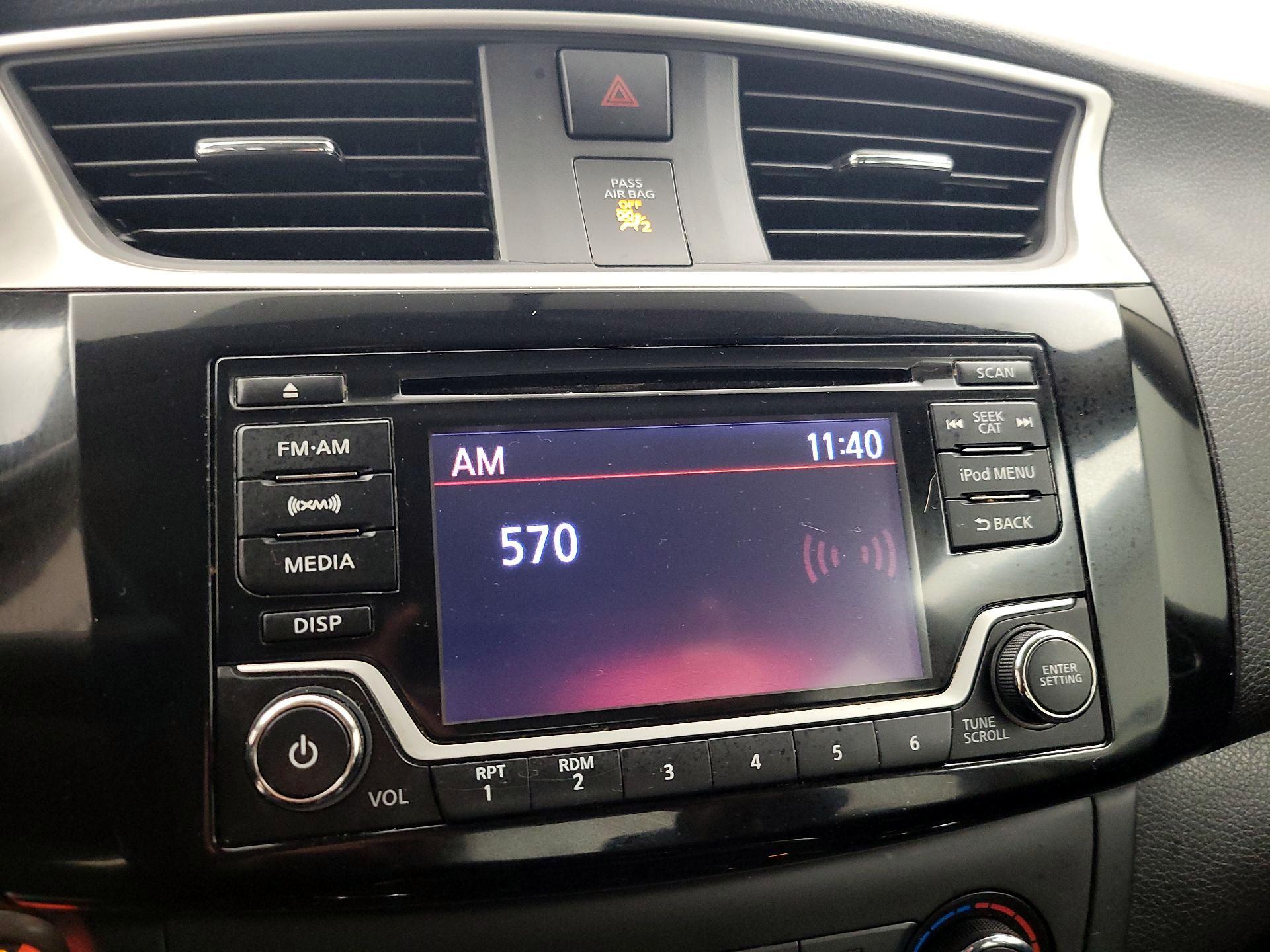 Thumbnail: 2017 Nissan Sentra - 15