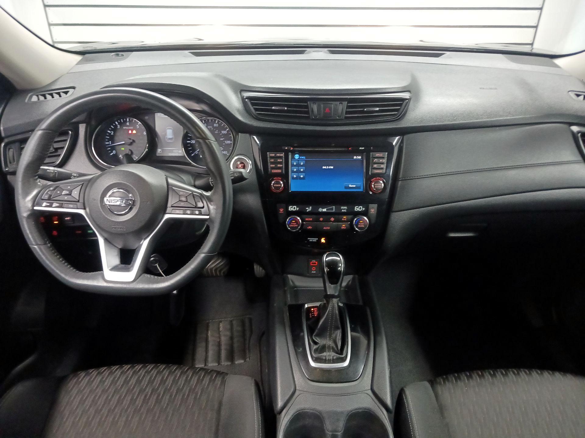 Thumbnail: 2017 Nissan Rogue - 9
