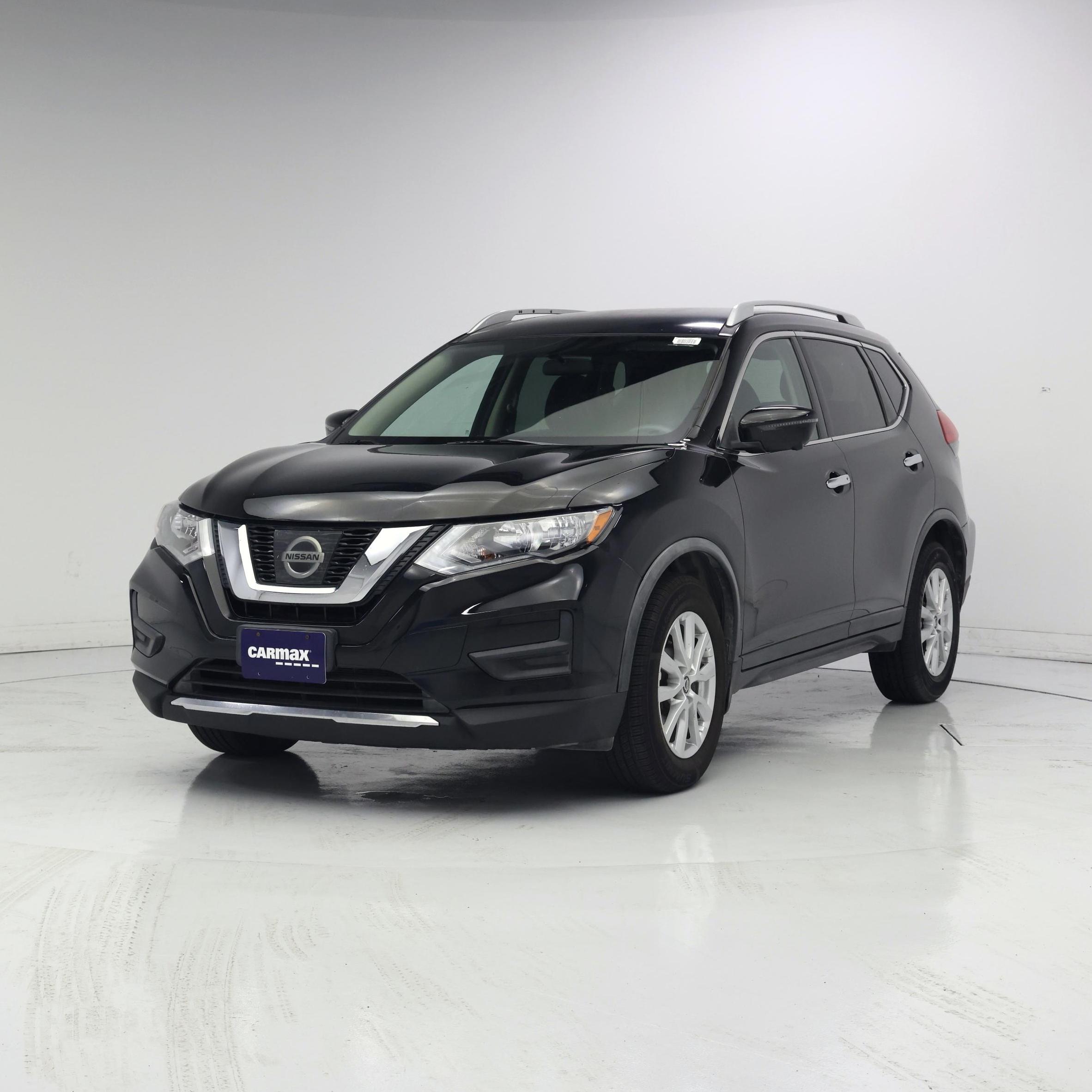 Thumbnail: 2017 Nissan Rogue - 4