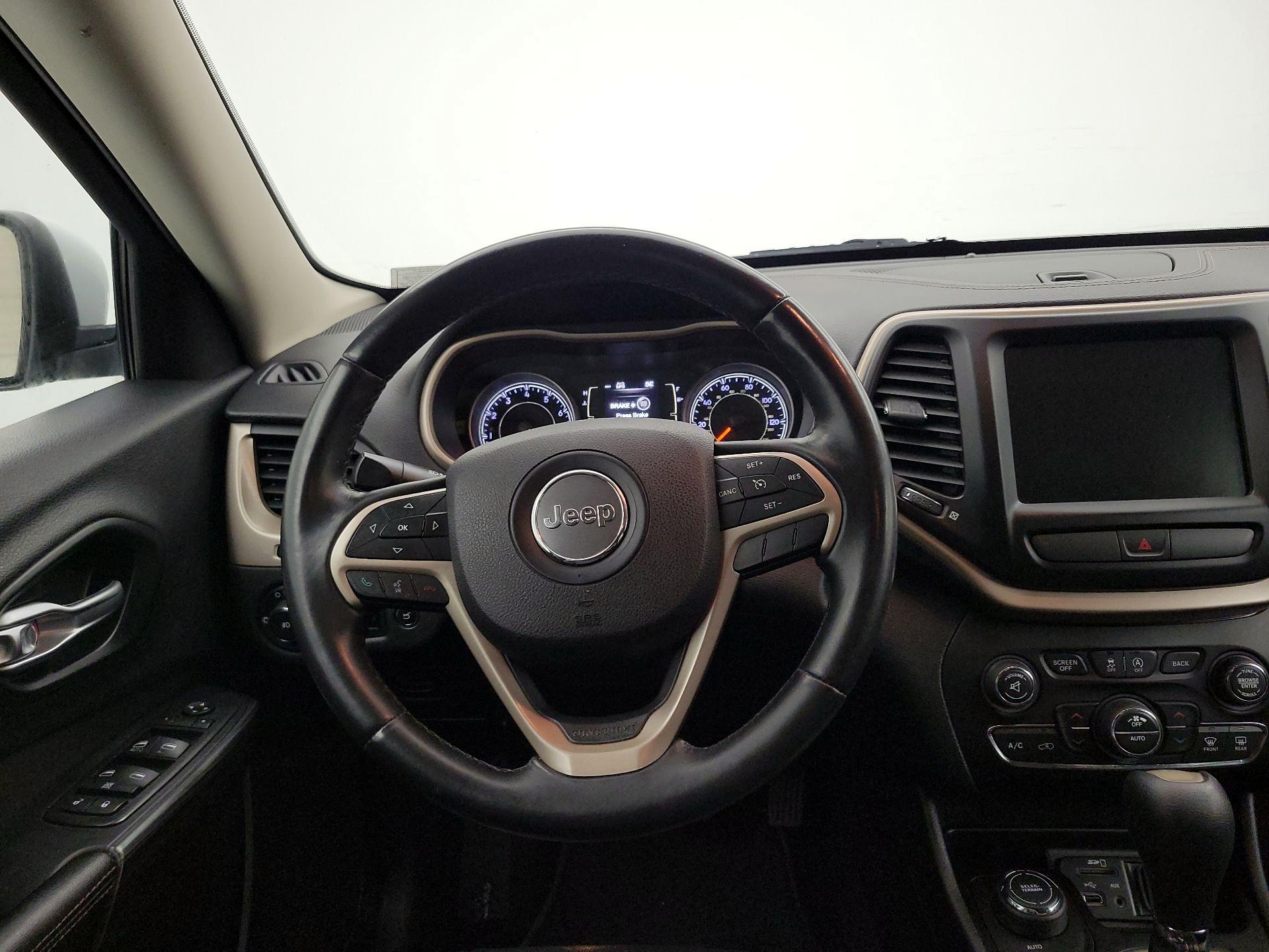 Thumbnail: 2015 Jeep Cherokee - 10