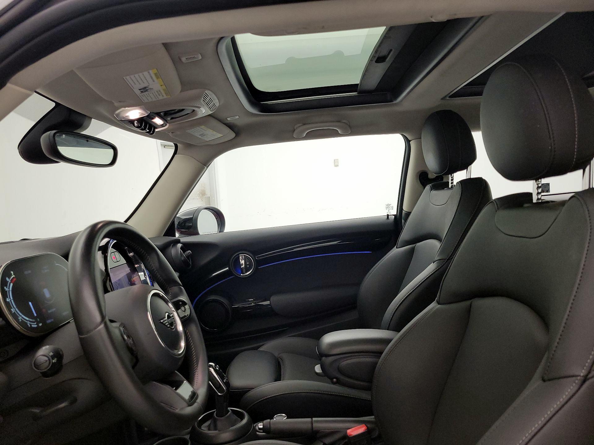 Thumbnail: 2023 MINI Cooper Hardtop - 19