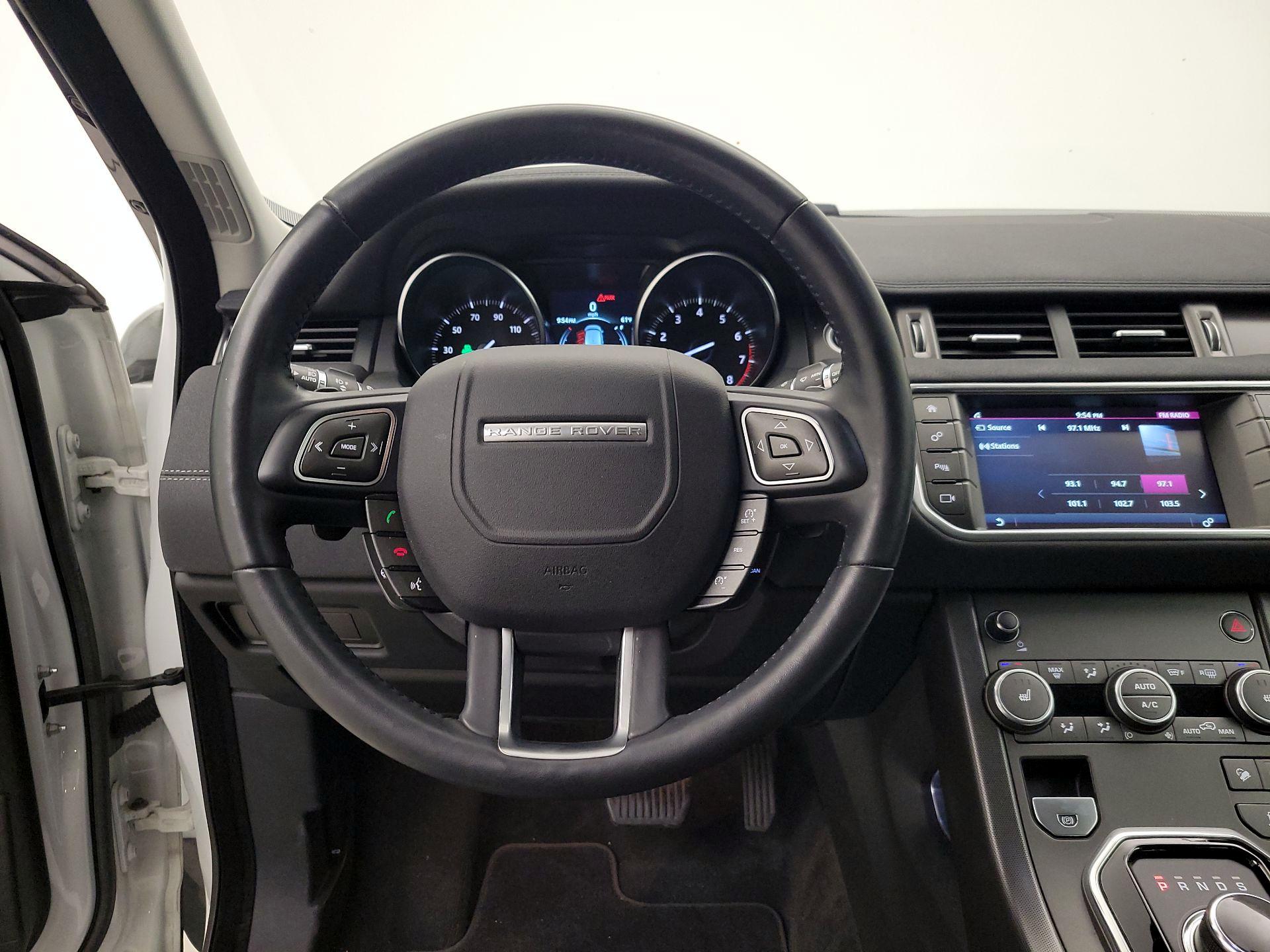 Thumbnail: 2019 Land Rover Range Rover Evoque - 10