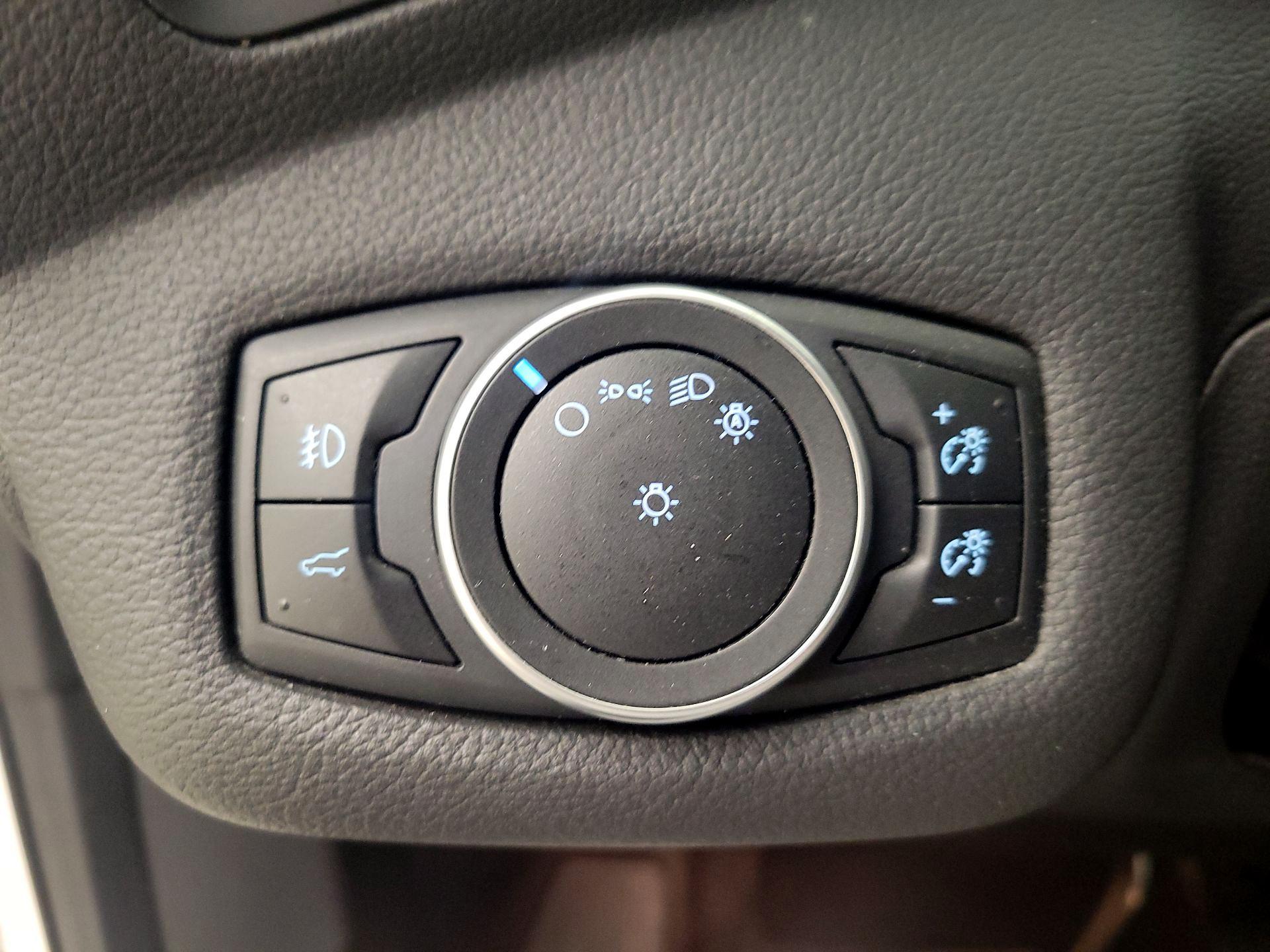 Thumbnail: 2018 Ford Escape - 13