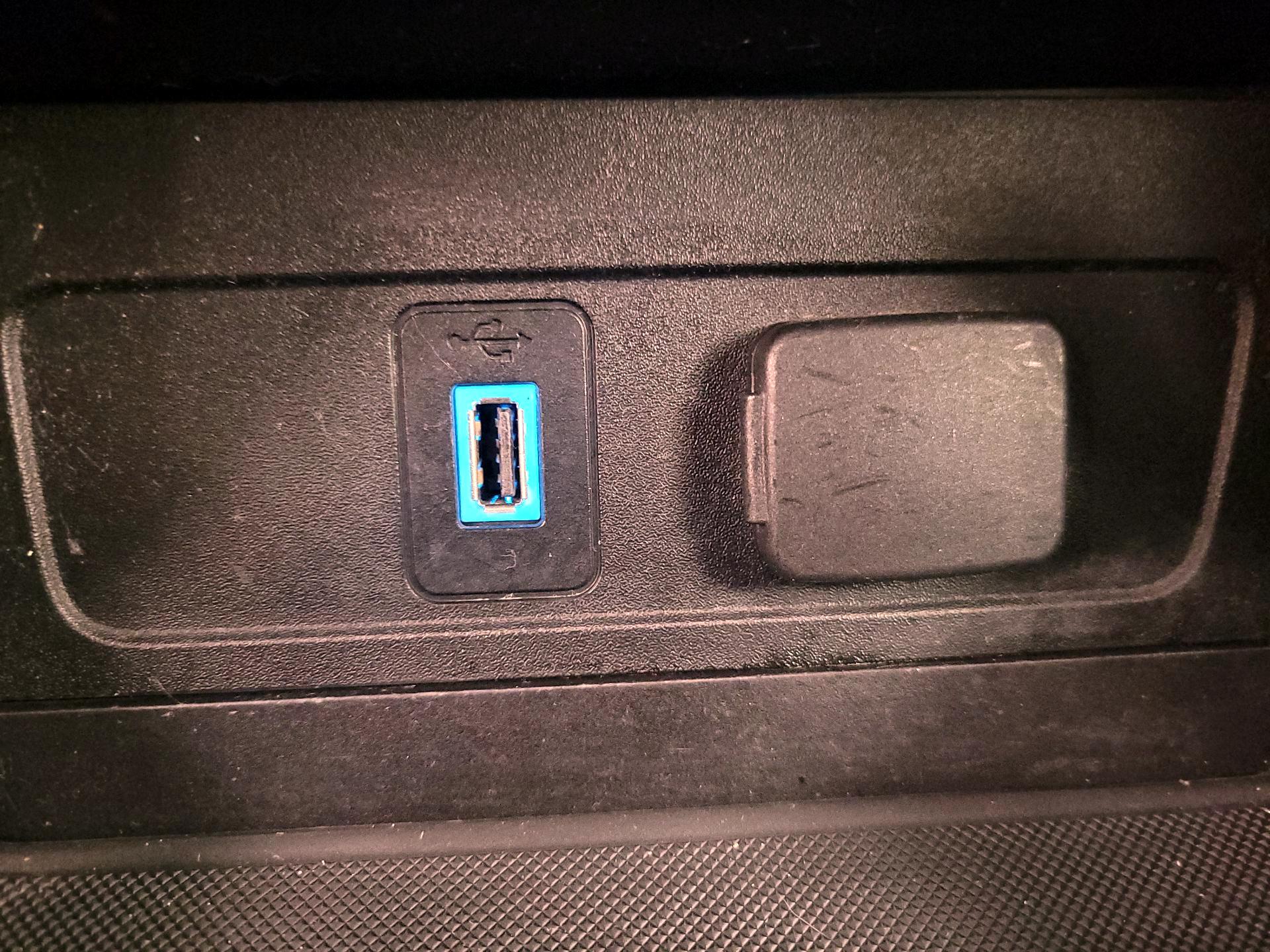 Thumbnail: 2018 Ford Escape - 18