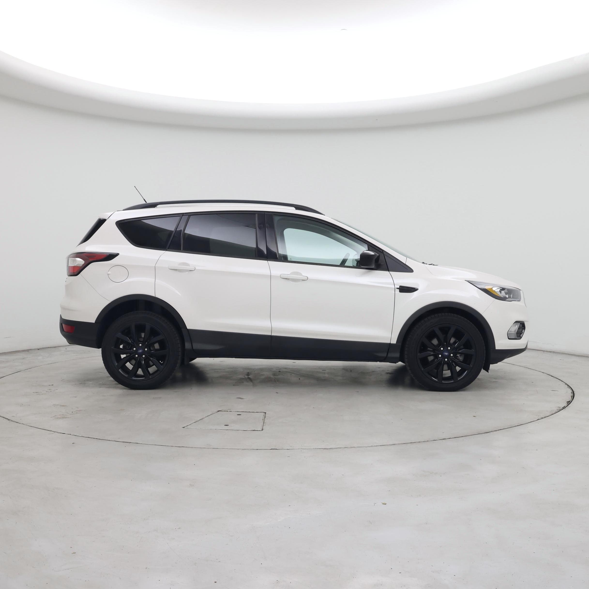 Thumbnail: 2018 Ford Escape - 7