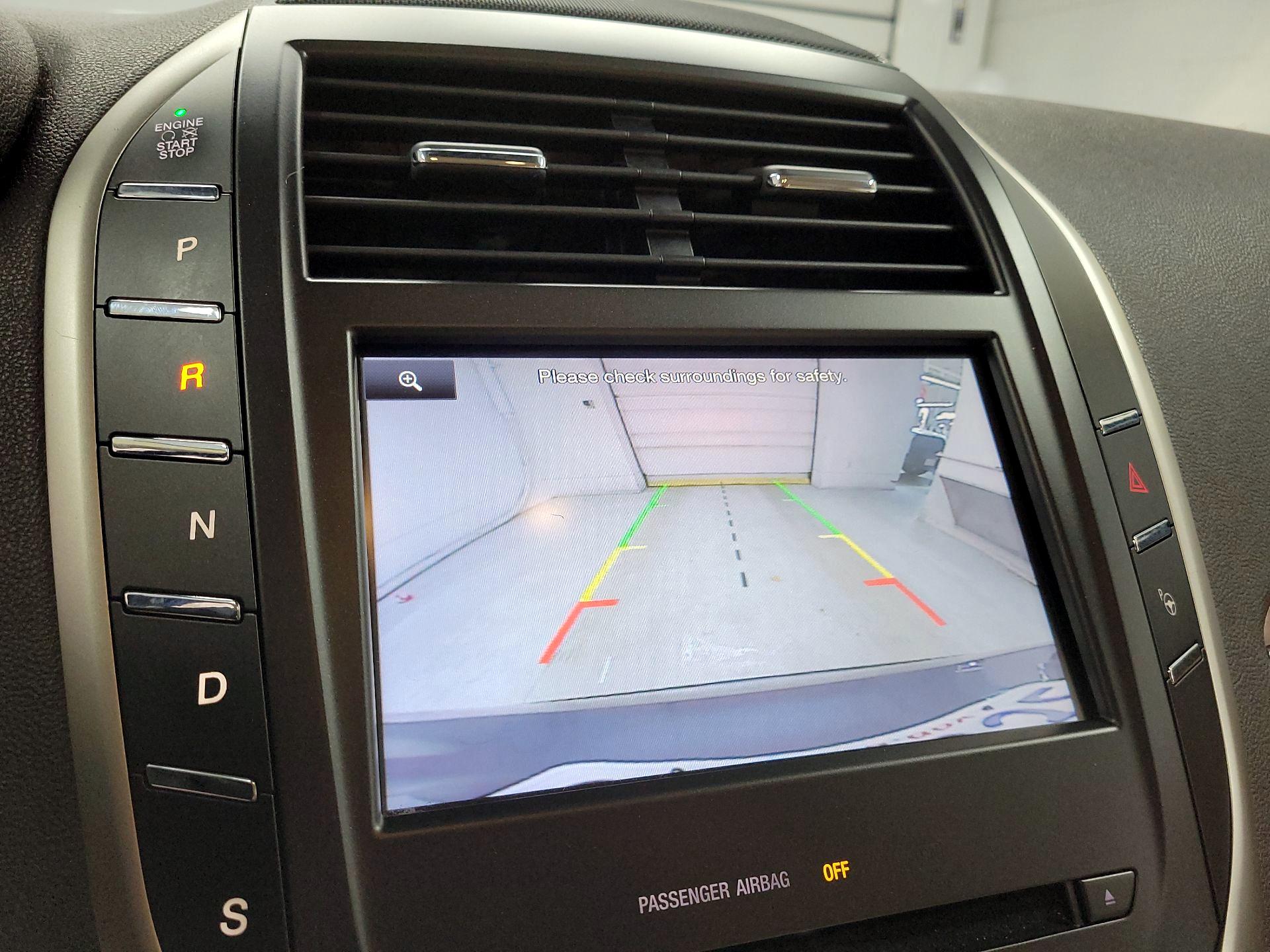 Thumbnail: 2015 Lincoln MKC - 14