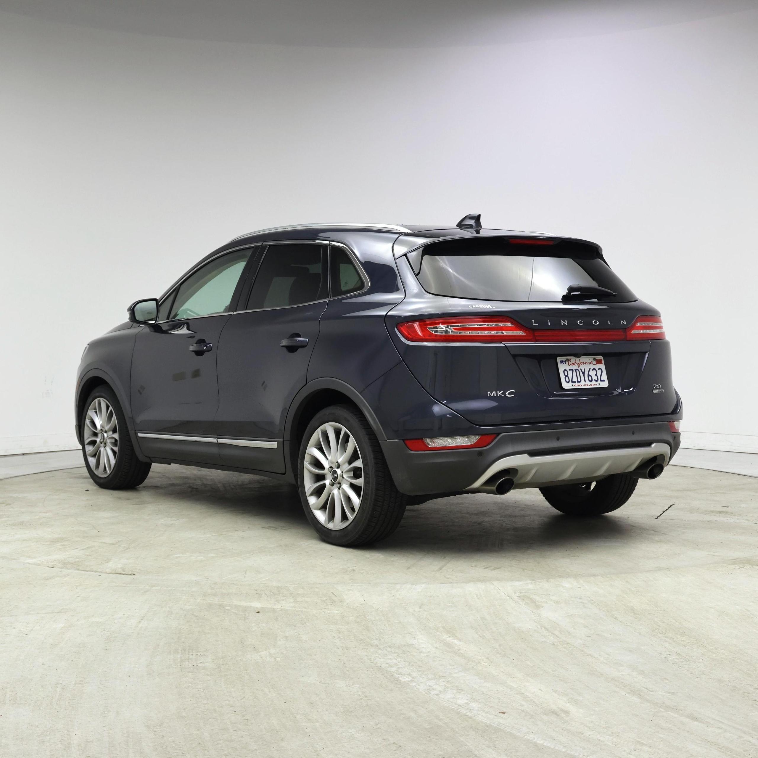 Thumbnail: 2015 Lincoln MKC - 2