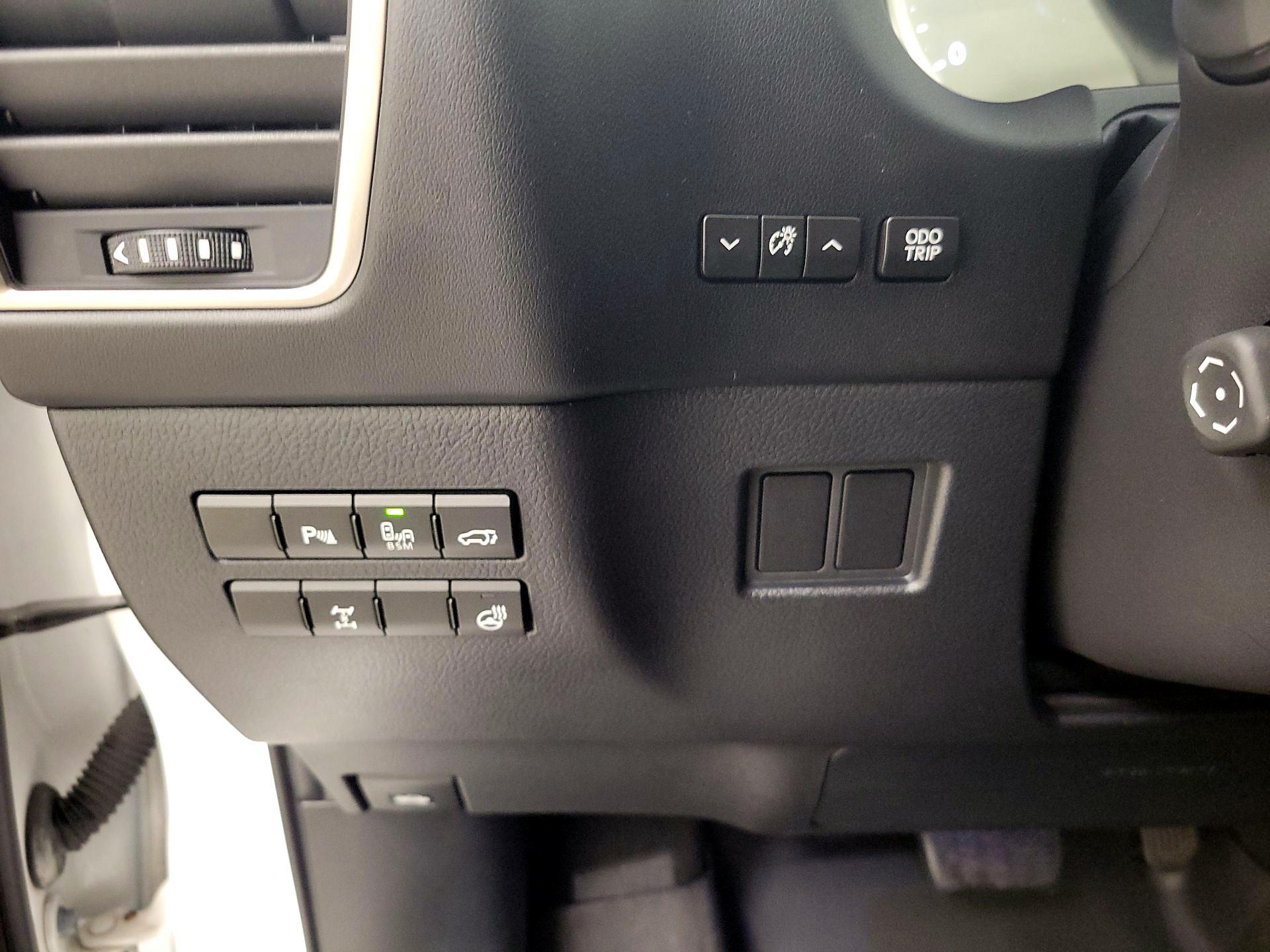 Thumbnail: 2016 Lexus NX - 13