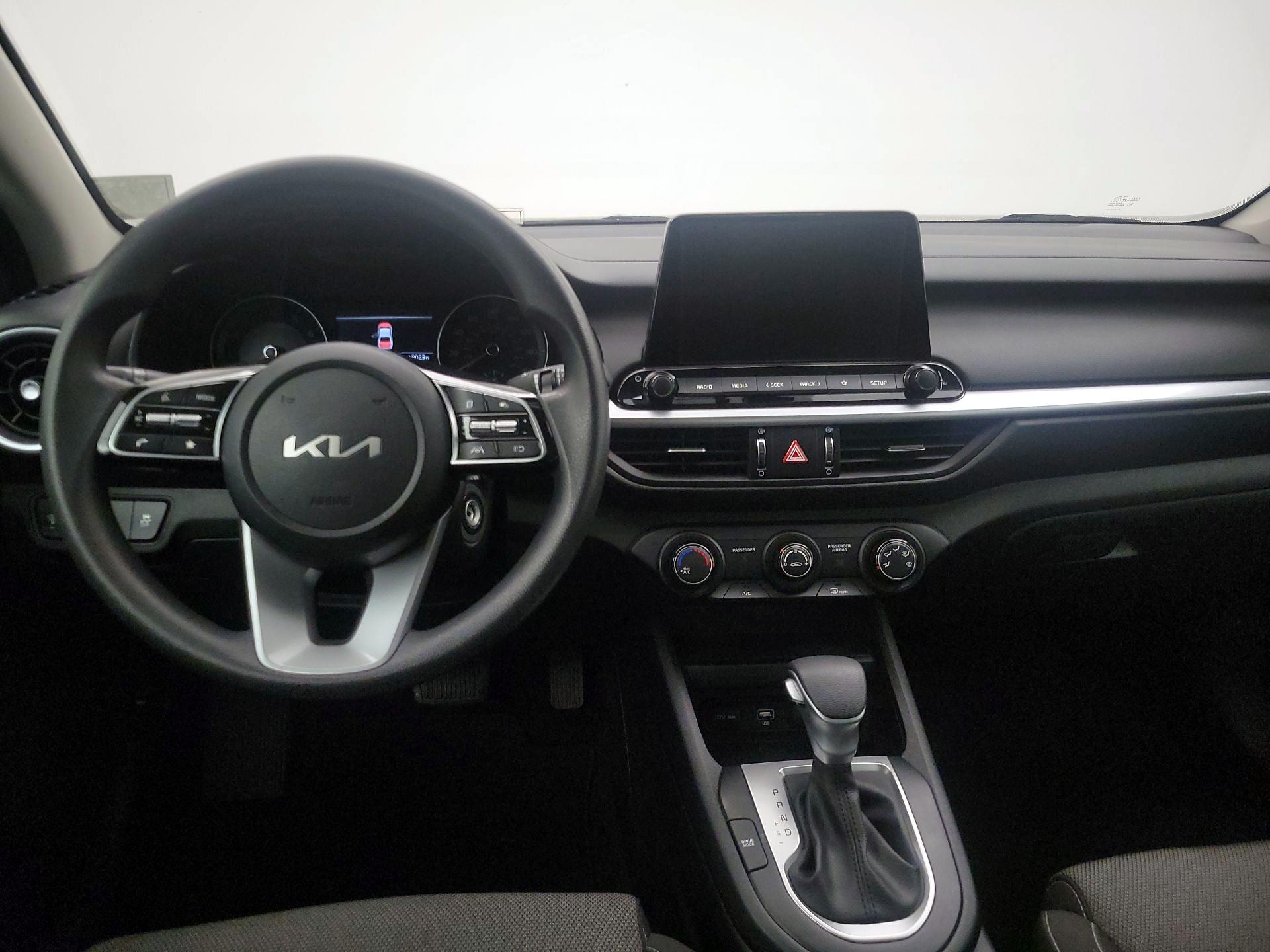 Thumbnail: 2024 Kia Forte - 10