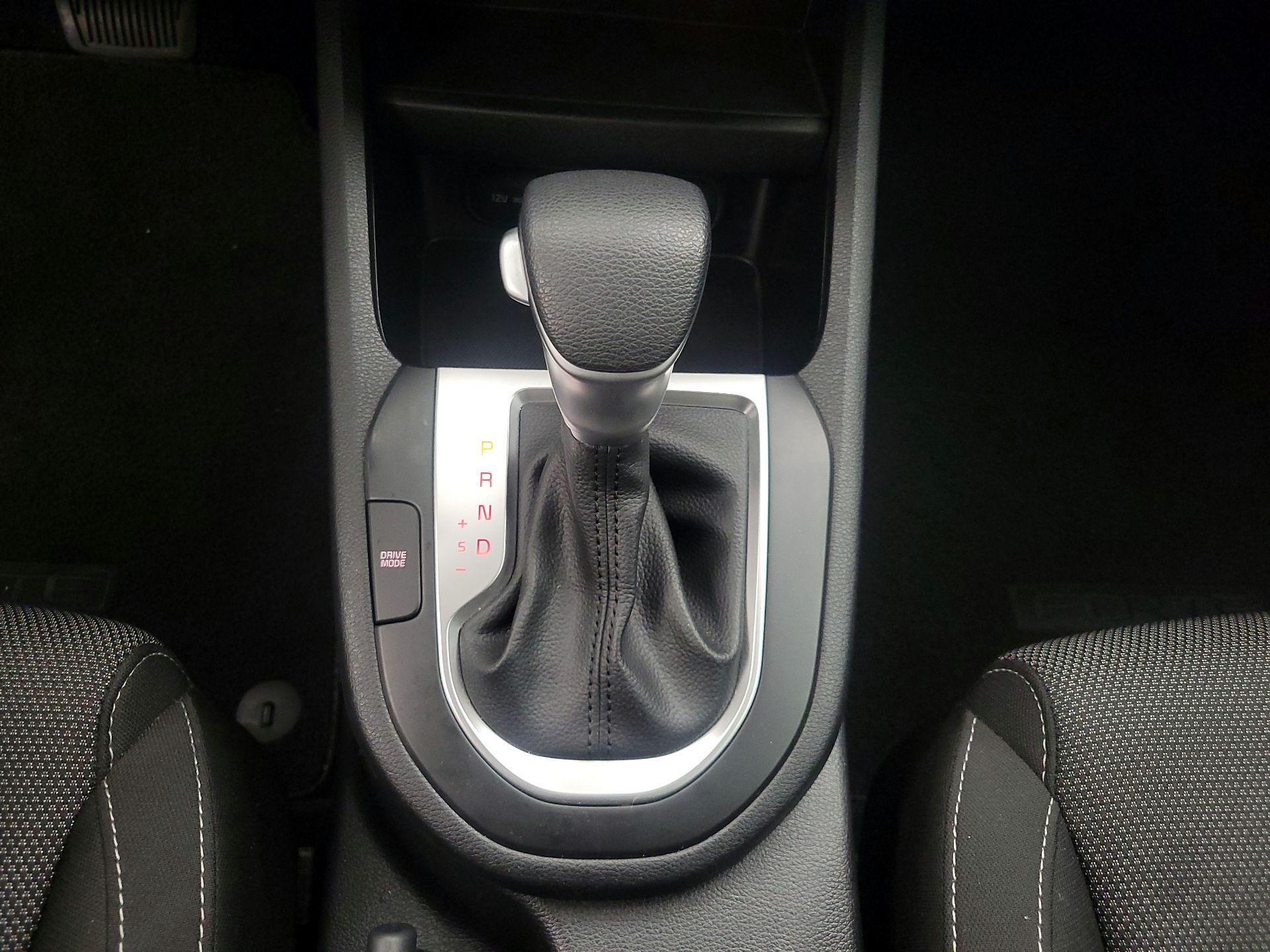 Thumbnail: 2024 Kia Forte - 17