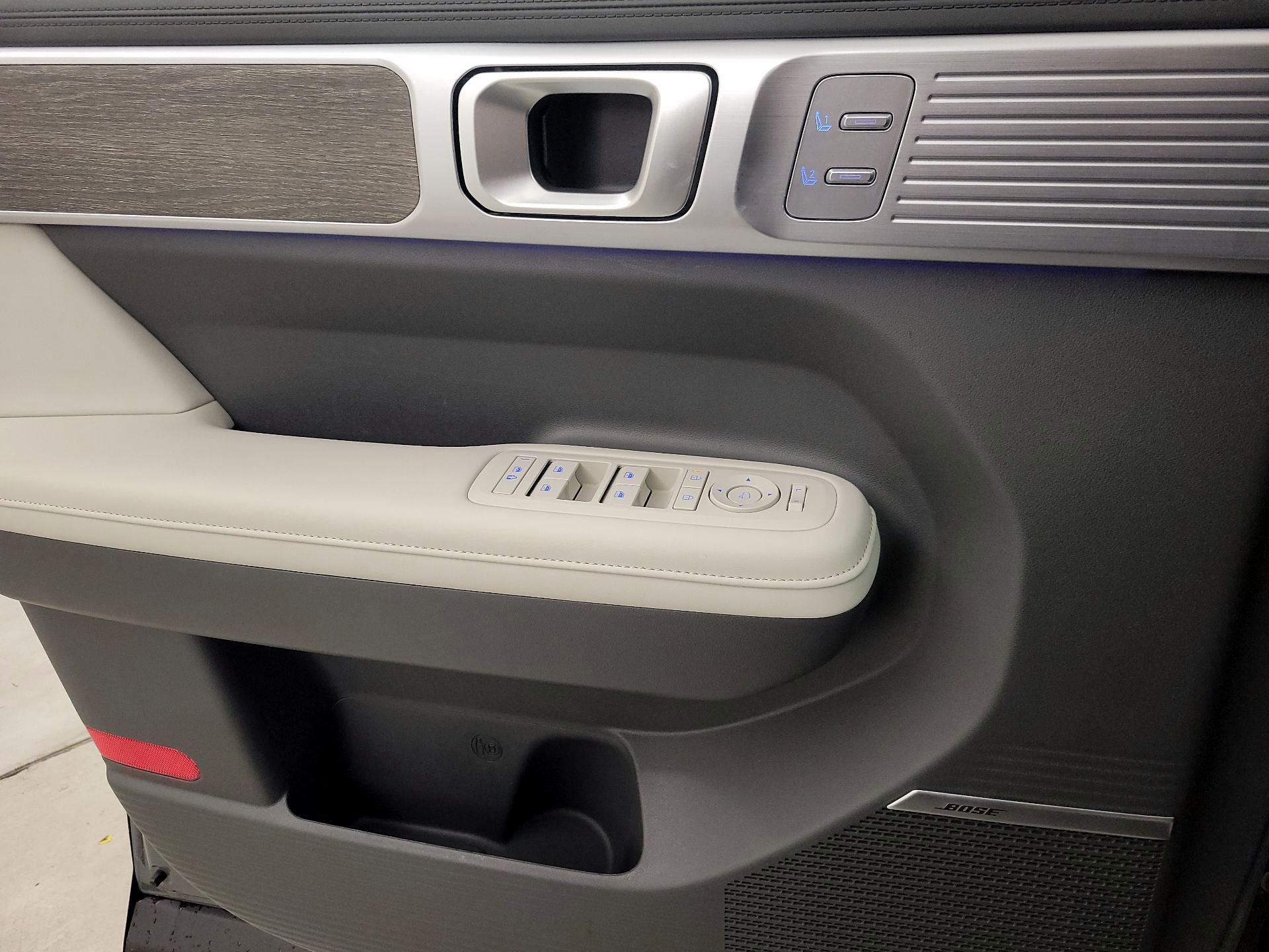 Thumbnail: 2025 Hyundai Santa Fe - 12