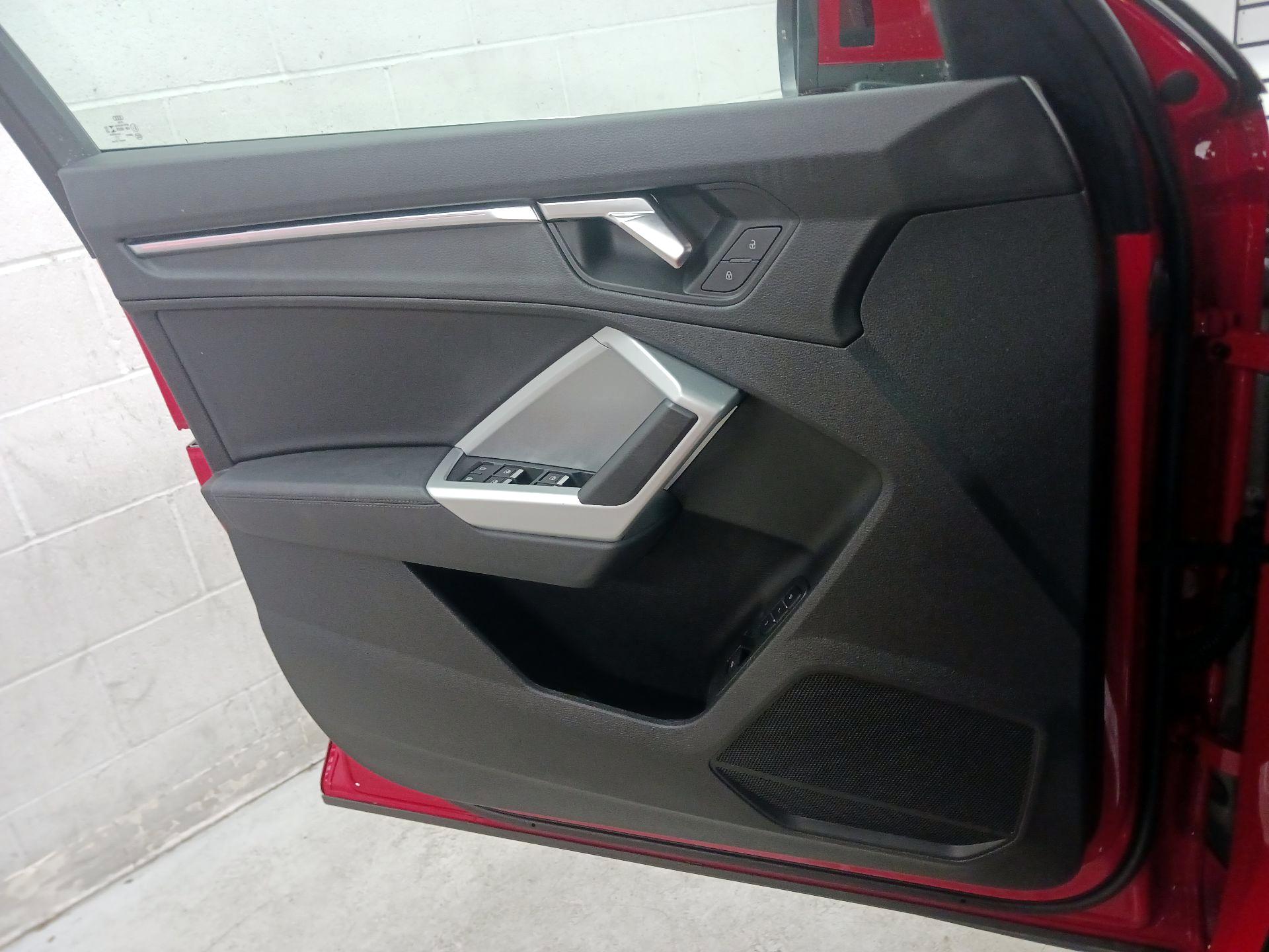 Thumbnail: 2023 Audi Q3 - 12