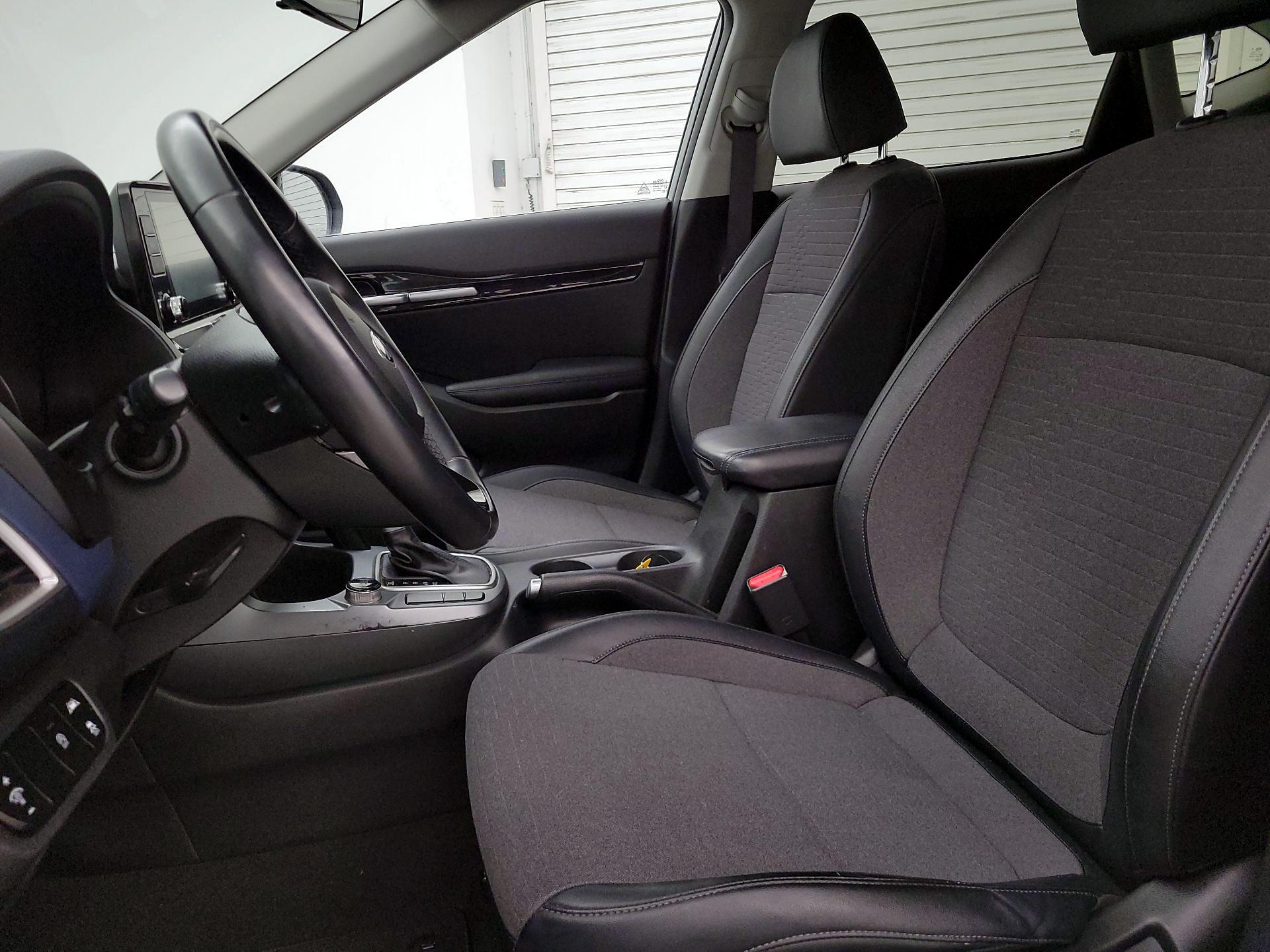 Thumbnail: 2021 Kia Seltos - 11