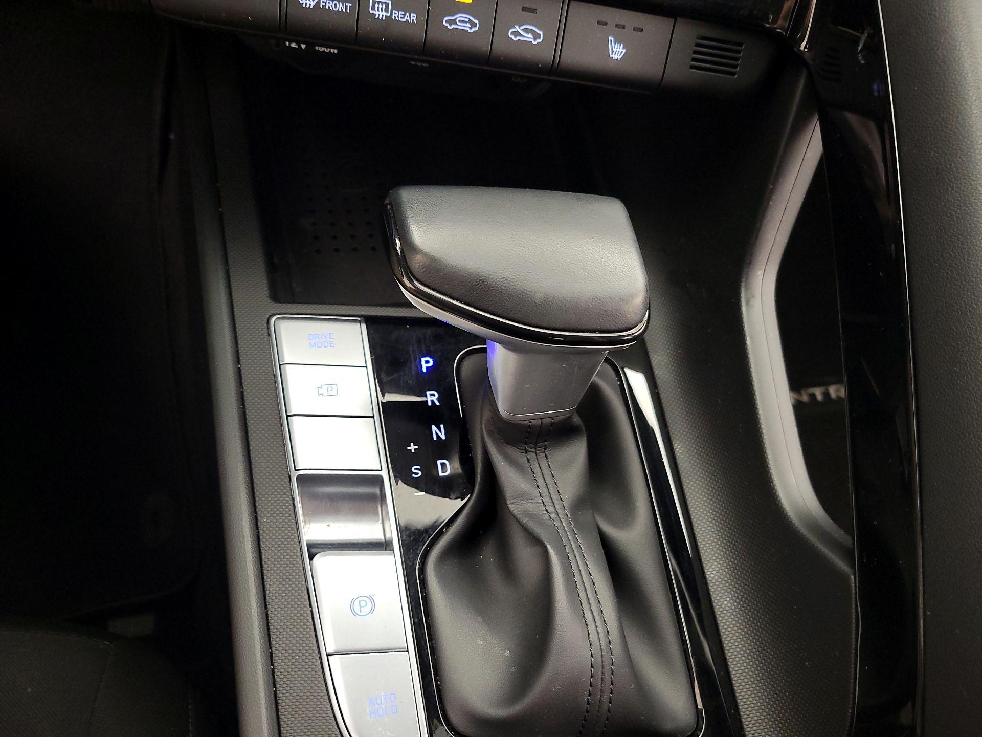 Thumbnail: 2023 Hyundai Elantra - 18