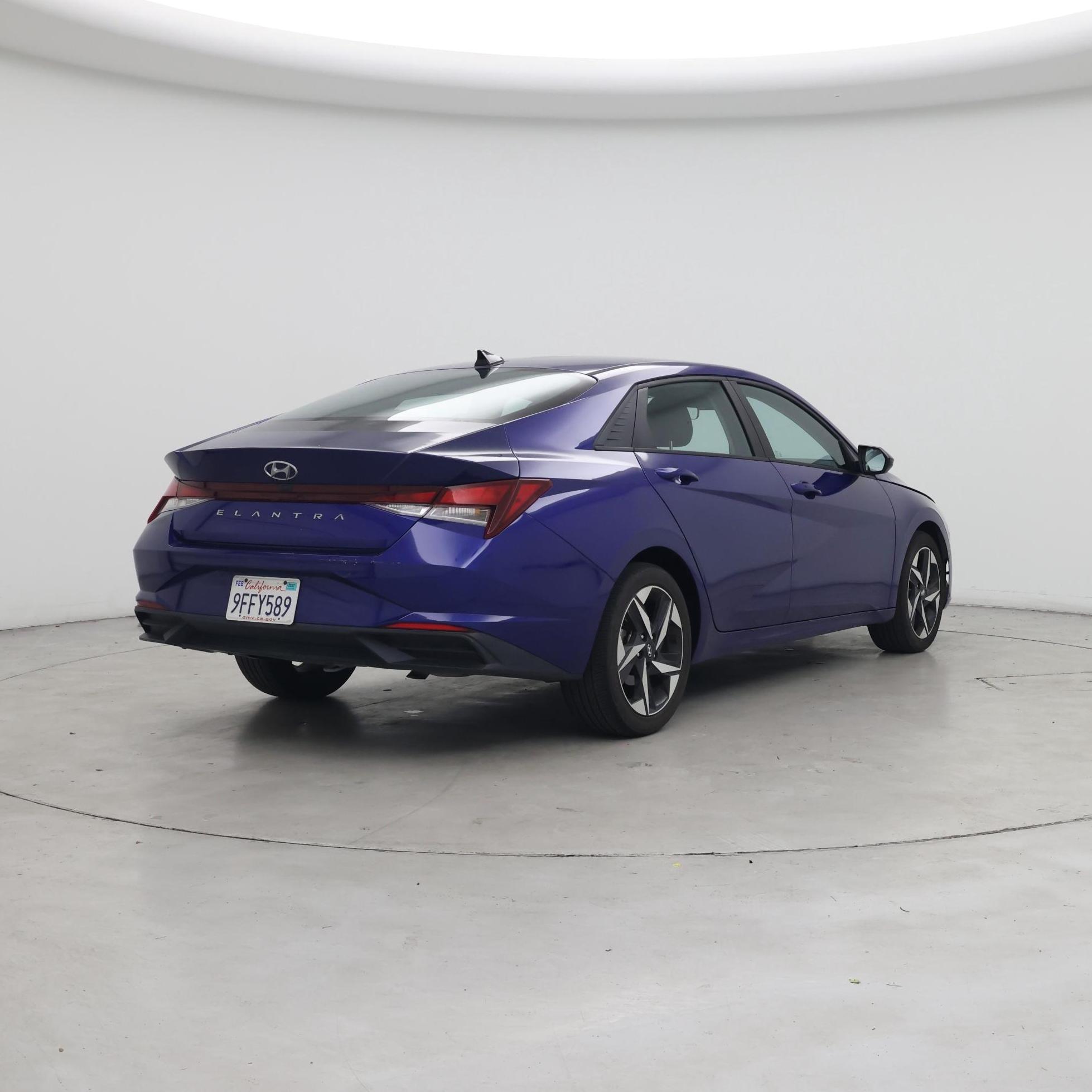 Thumbnail: 2023 Hyundai Elantra - 8