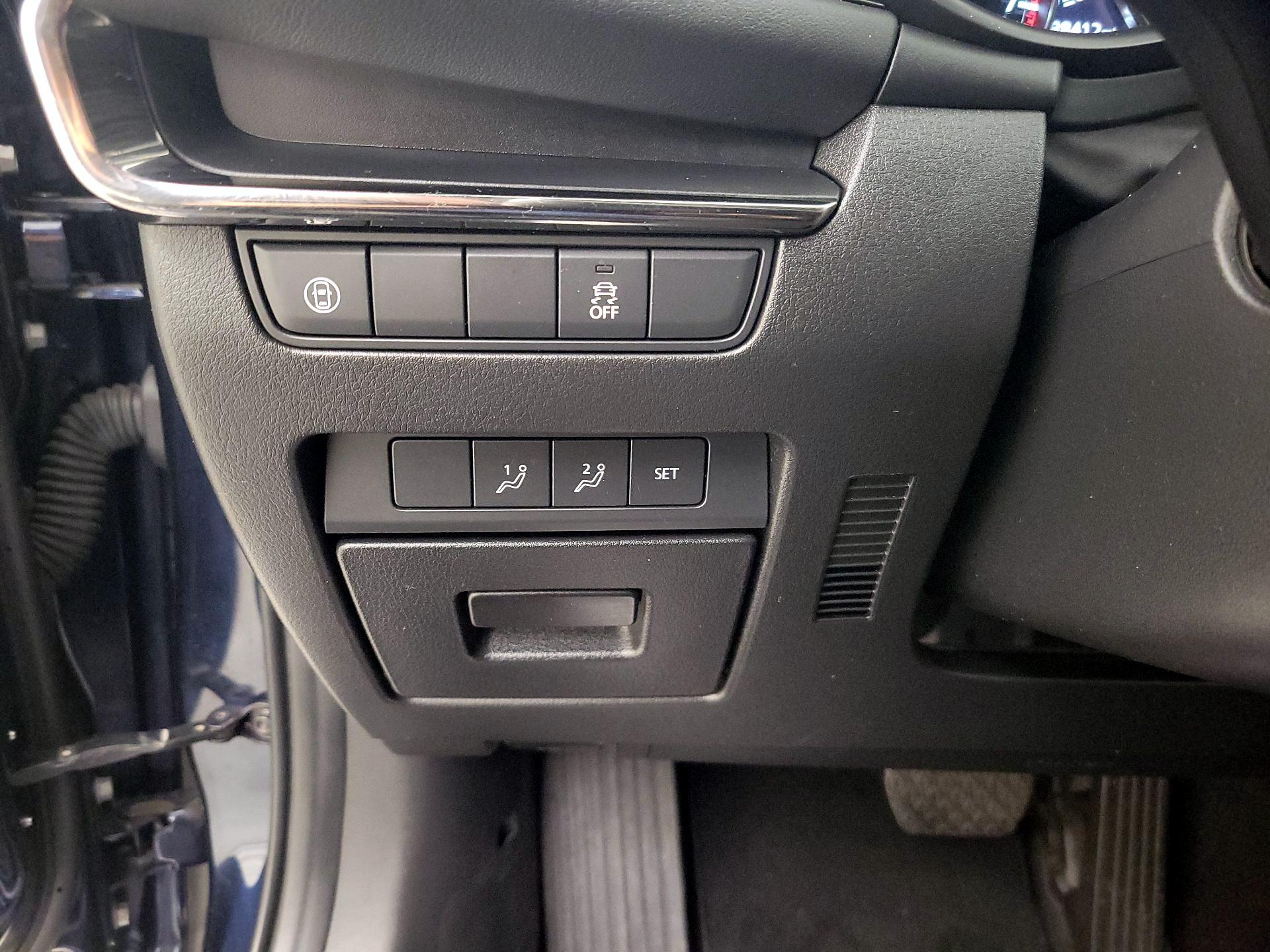 Thumbnail: 2020 Mazda Mazda3 - 13